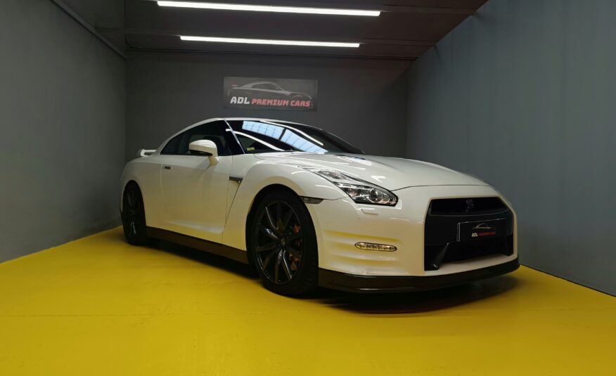 NISSAN GT-R 35 Black Edition 550CV