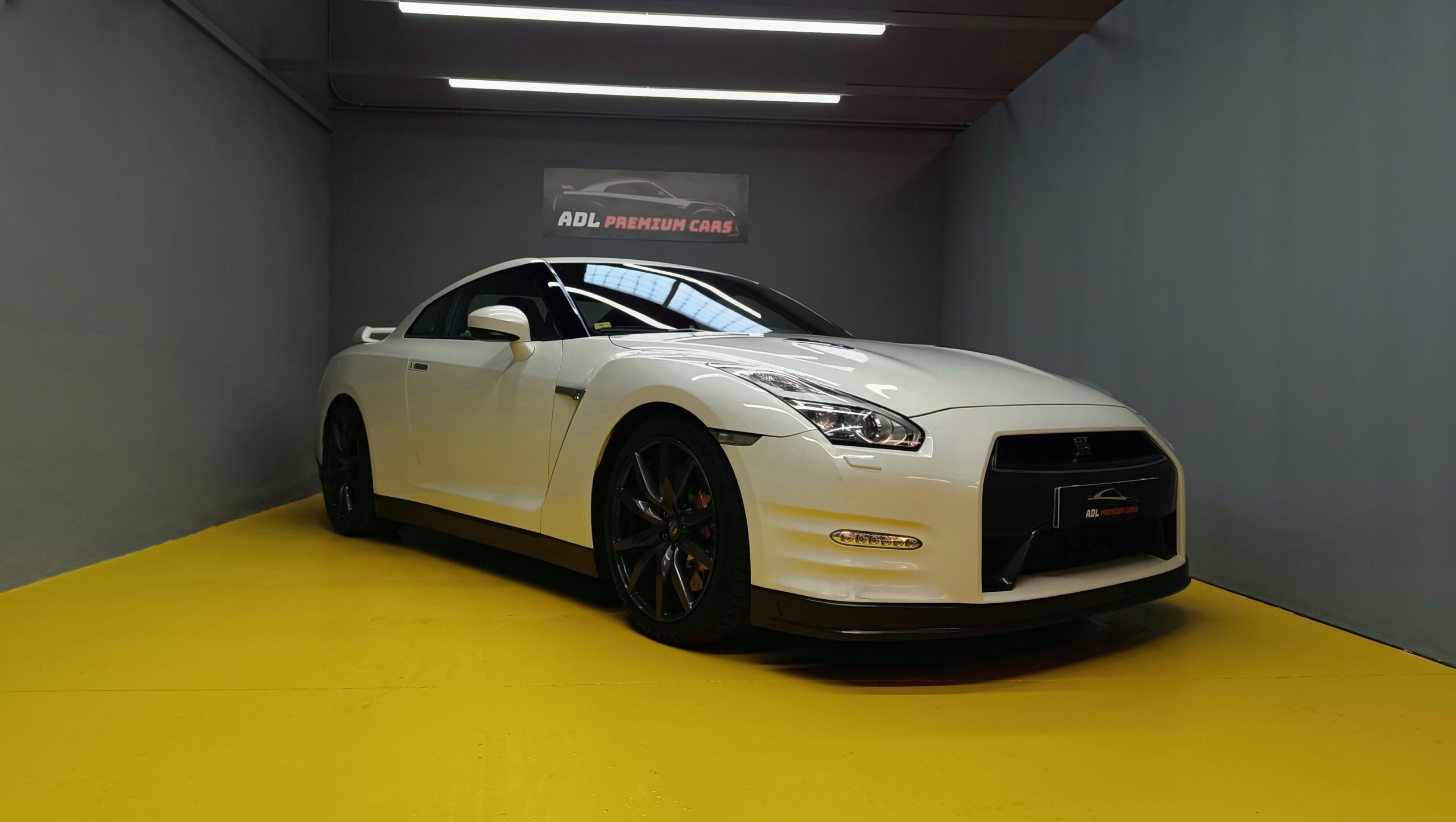 RESERVADO!  NISSAN GT-R 35 Black Edition 550CV