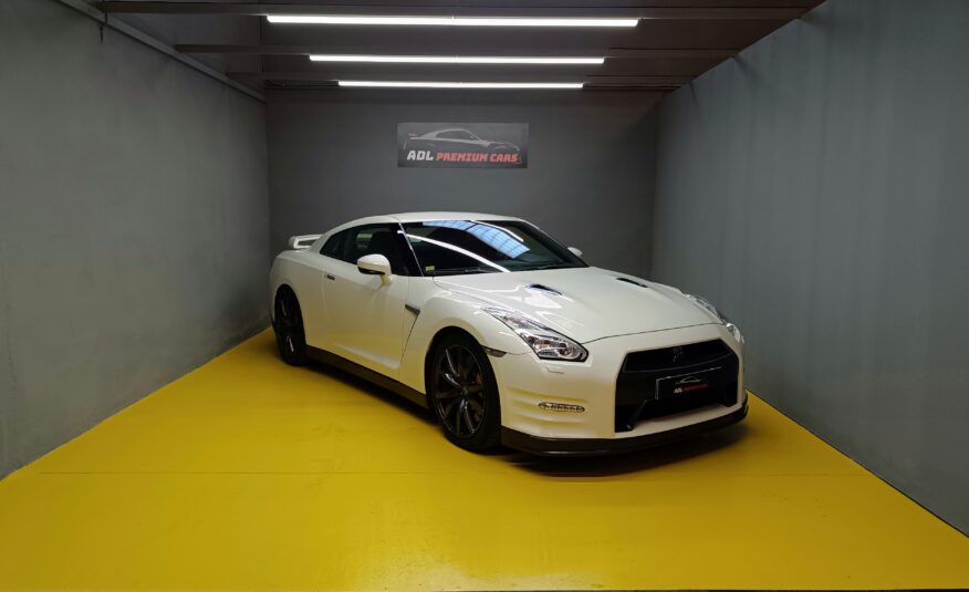 NISSAN GT-R 35 Black Edition 550CV