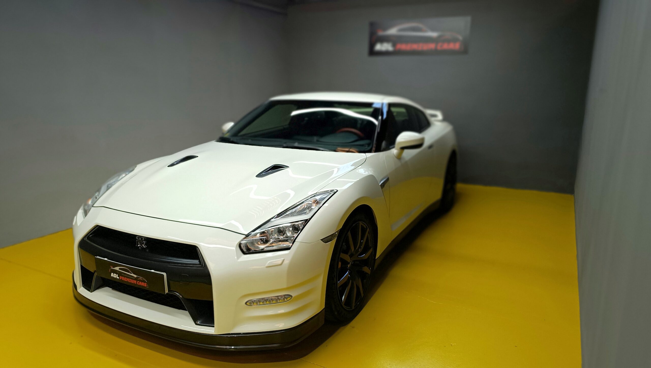 RESERVADO!  NISSAN GT-R 35 Black Edition 550CV