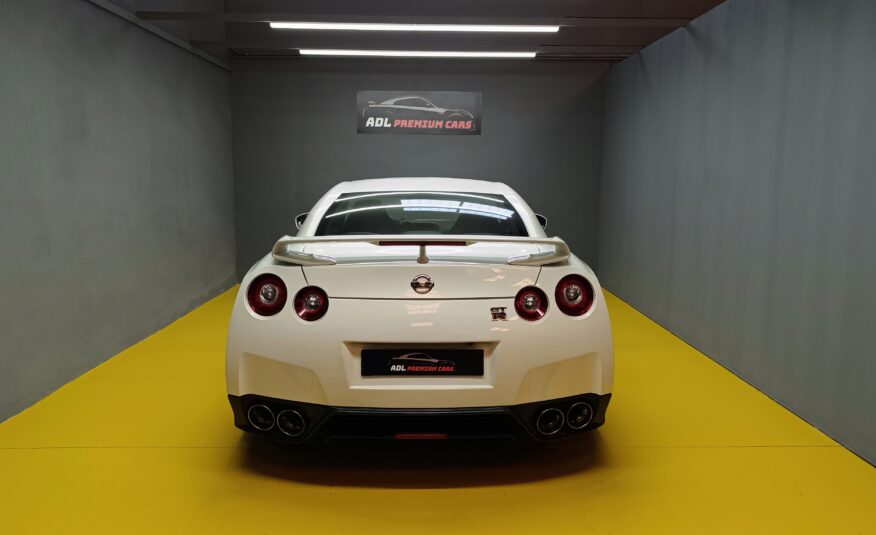 NISSAN GT-R 35 Black Edition 550CV