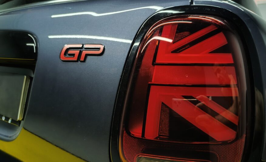 MINI John Cooper Works GP 306CV