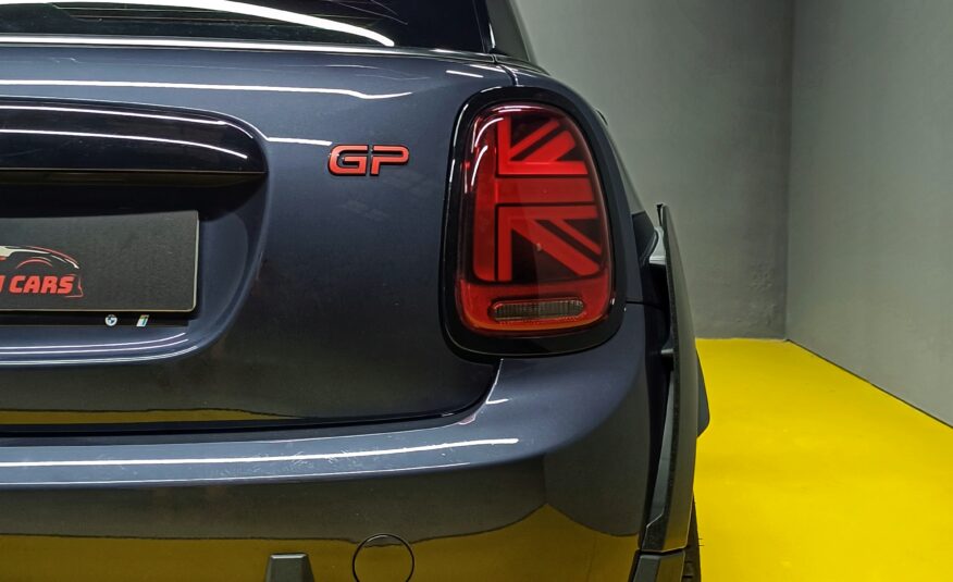 MINI John Cooper Works GP 306CV