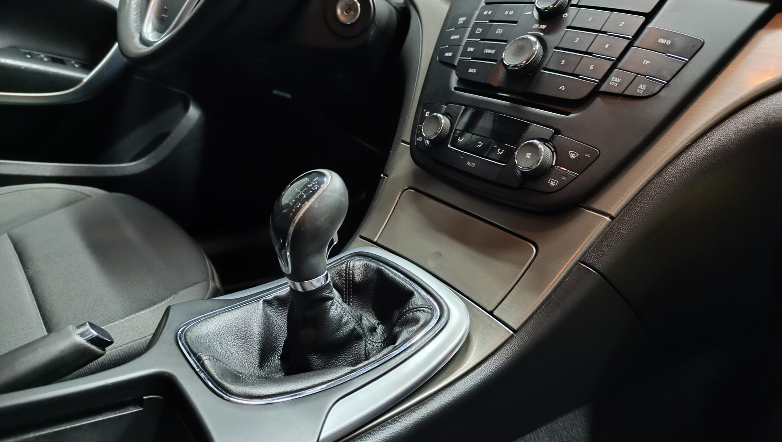 OPEL INSIGNIA COSMO 2.0 CDTI  130CV