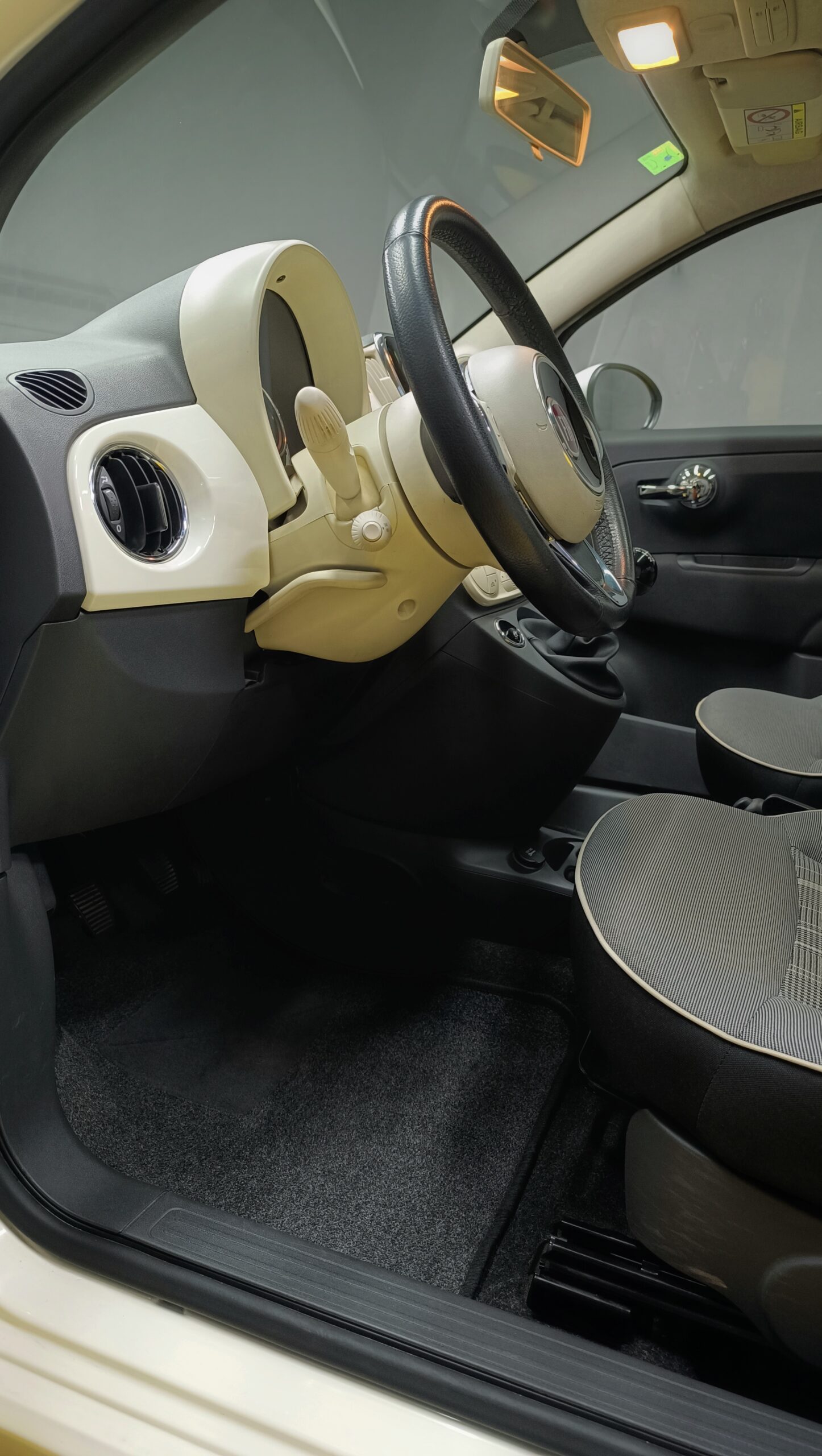 FIAT 500 LOUNGE 1.2 70CV