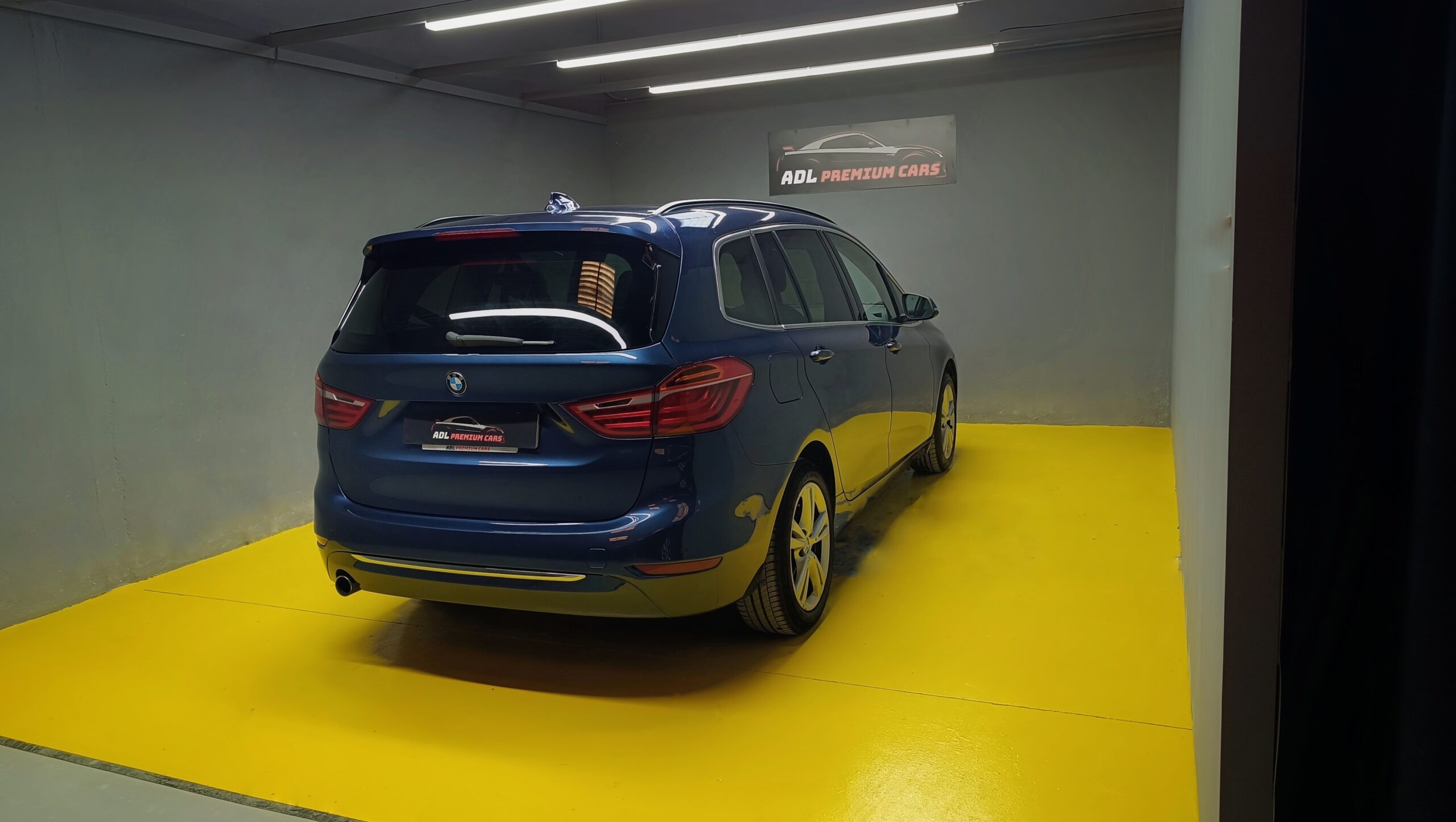 BMW 218D GRAN TOURIER LUXURY EDITION