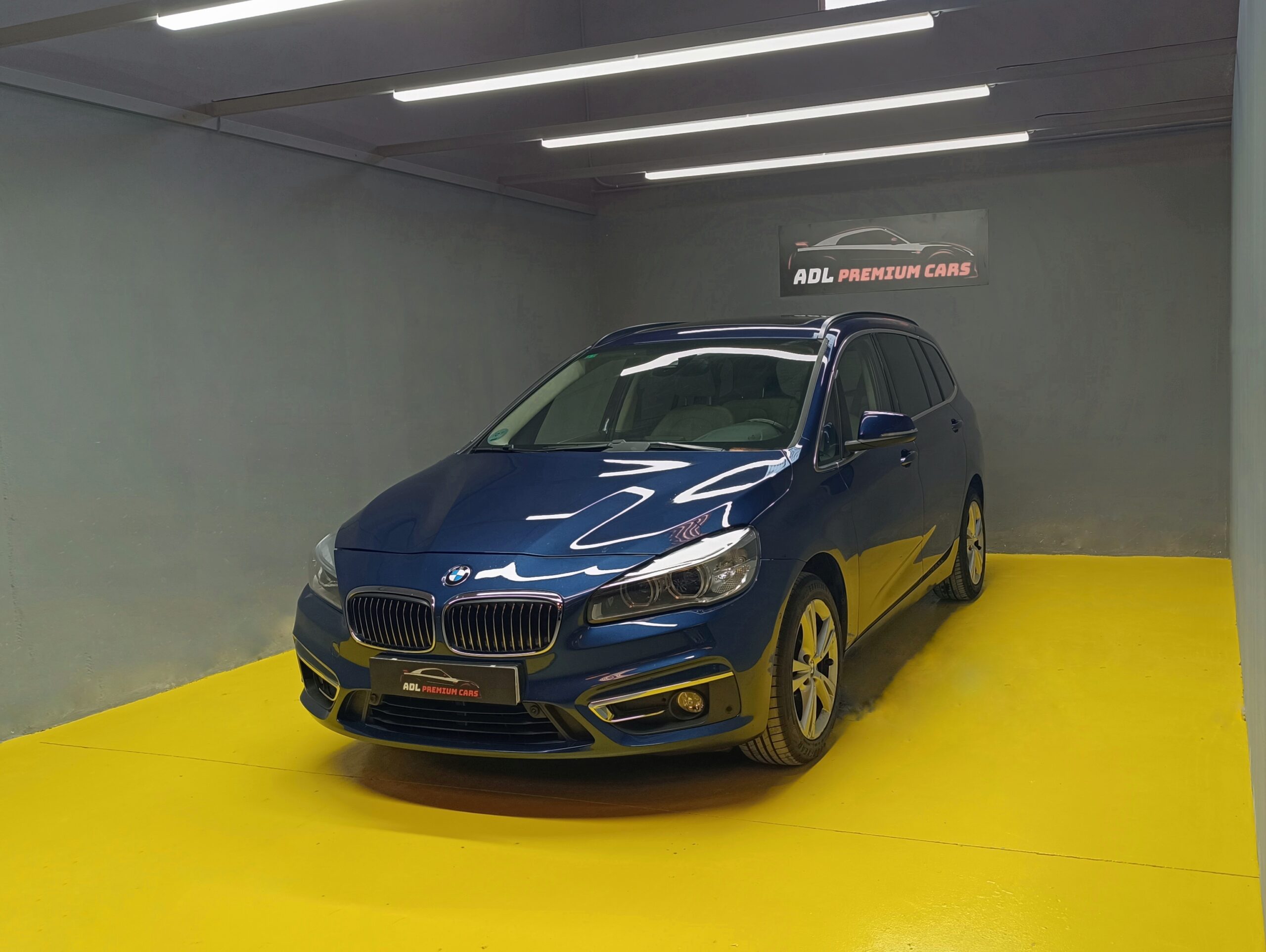 BMW 218D GRAN TOURIER LUXURY EDITION