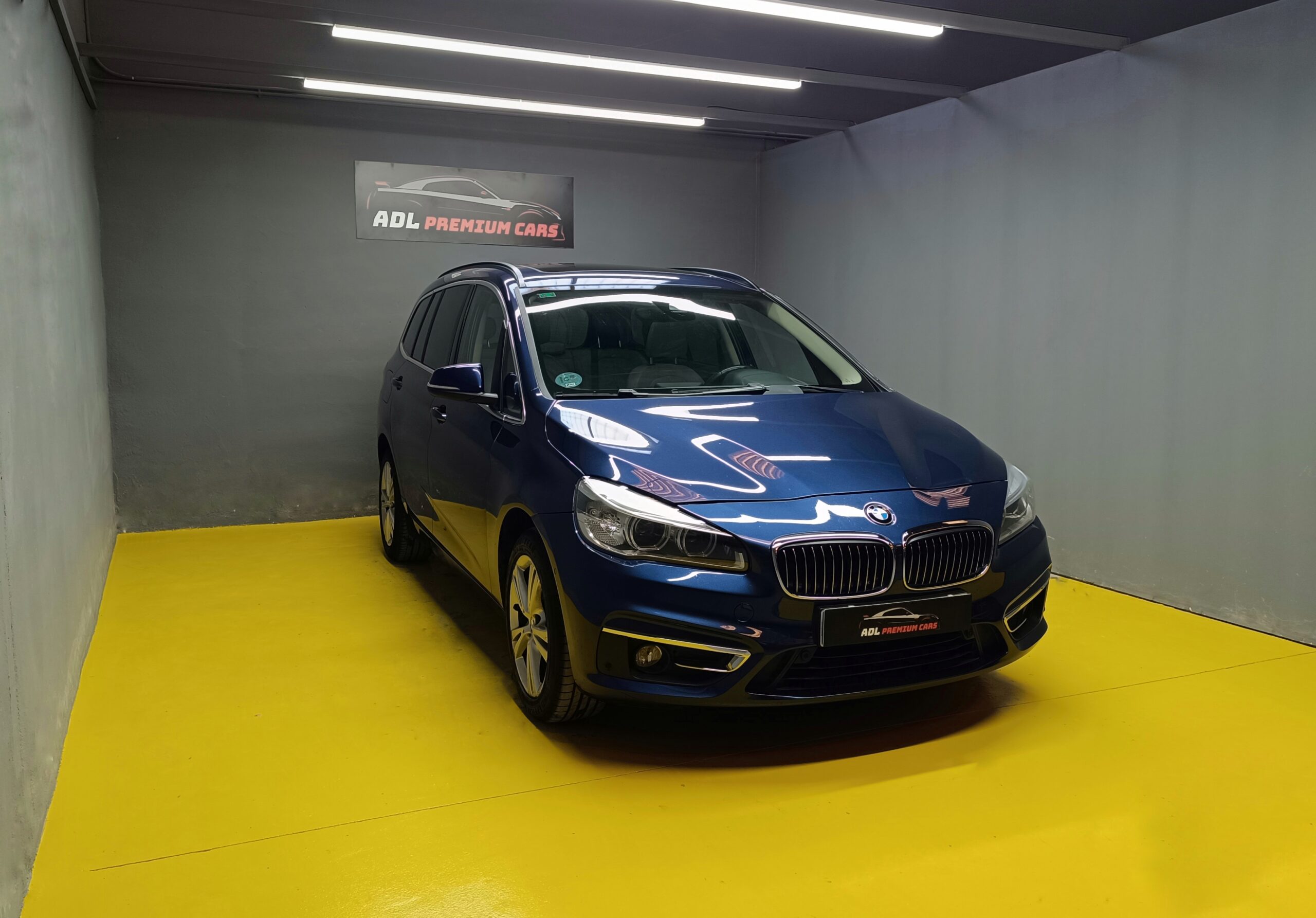 BMW 218D GRAN TOURIER LUXURY EDITION