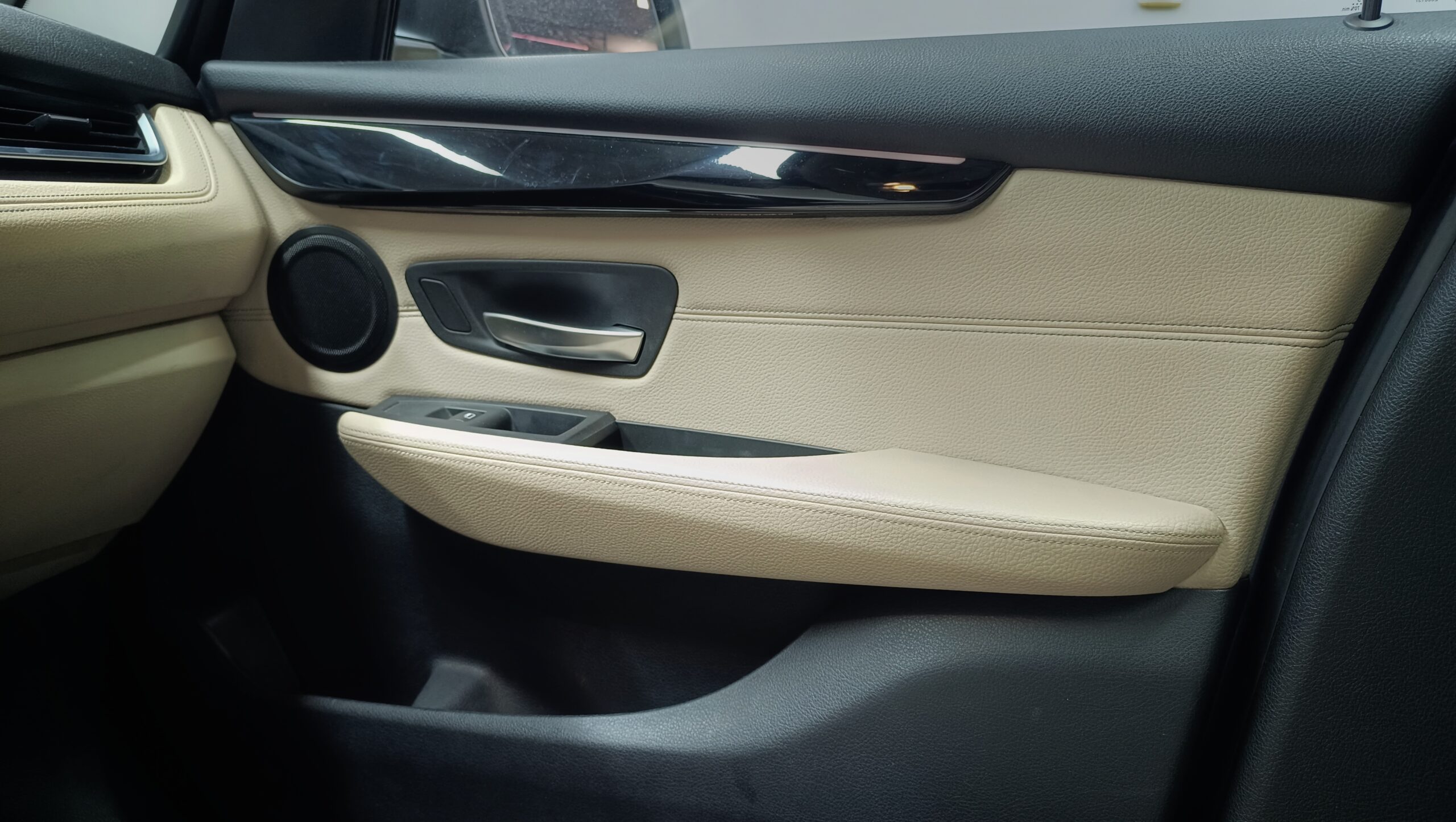 BMW 218D GRAN TOURIER LUXURY EDITION