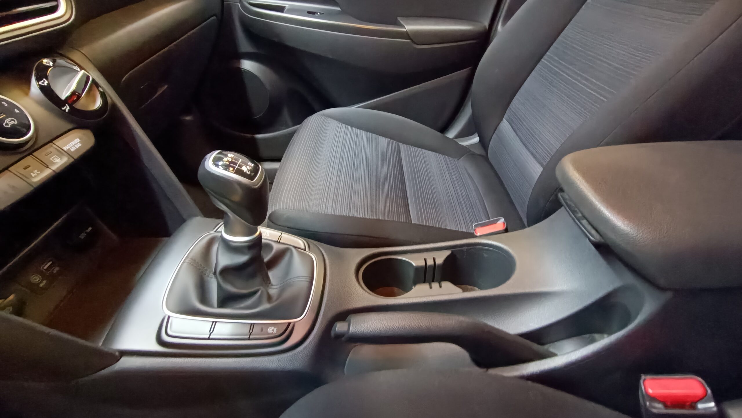 HYUNDAI KONA 1.0 TGDI ESSENCE 120CV 2WD