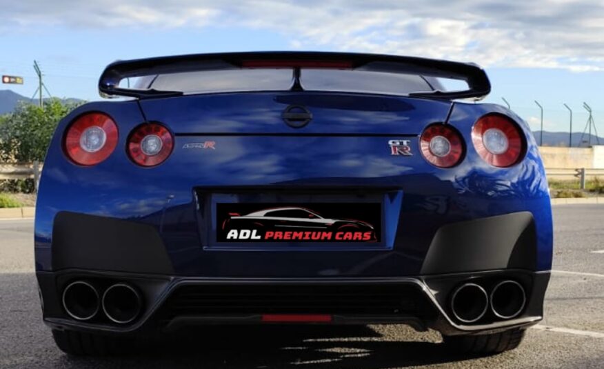 NISSAN GT-R 35 BLACK EDITION 550CV