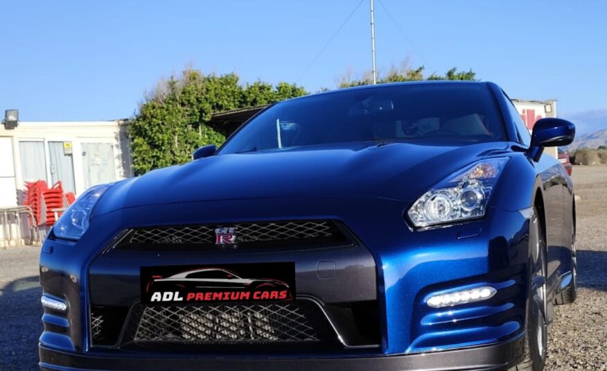 NISSAN GT-R 35 BLACK EDITION 550CV