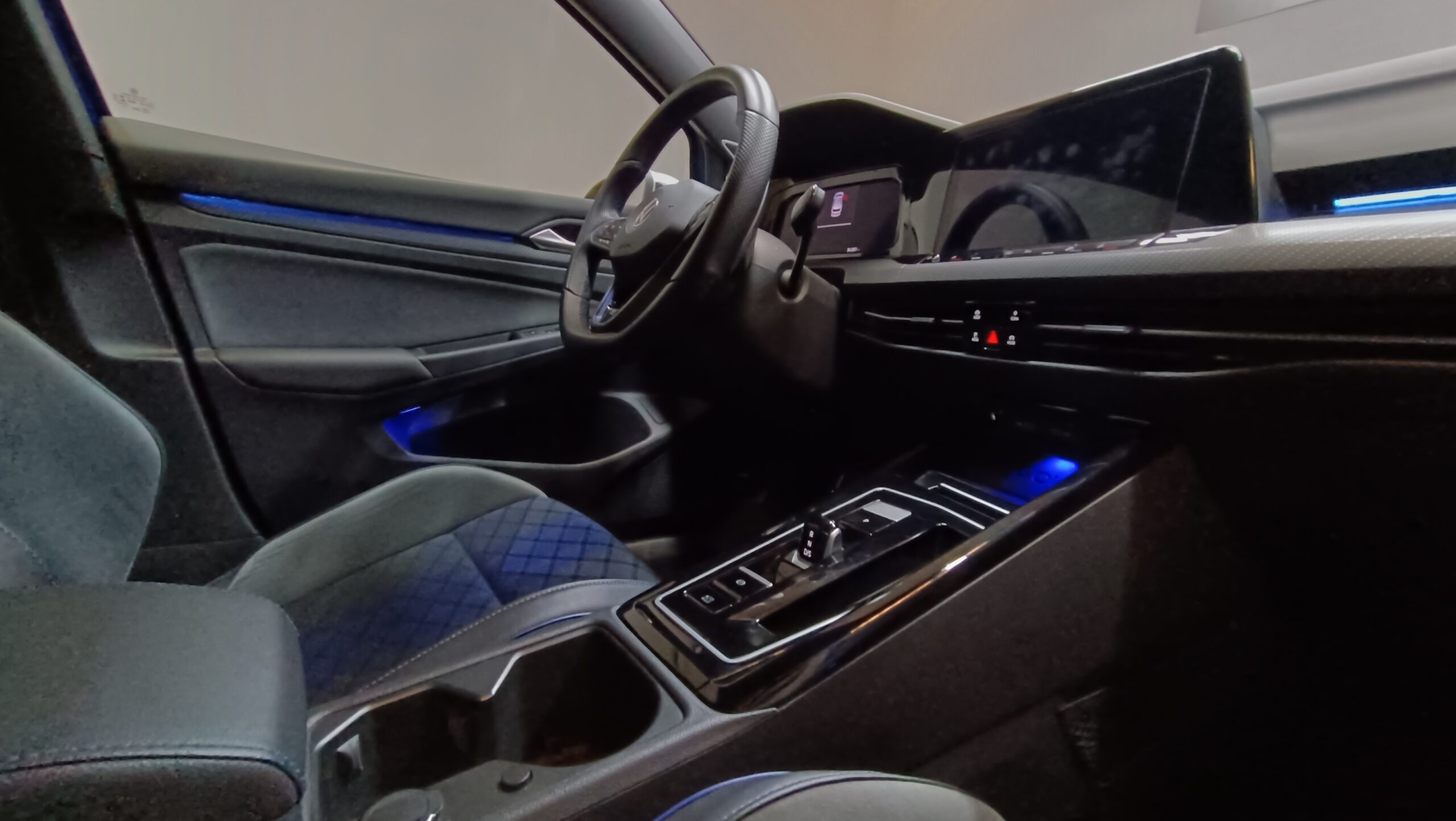 VW GOLF 8R 2.0 320CV