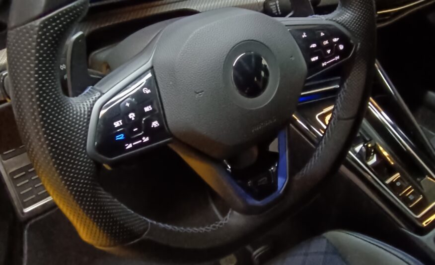 VW GOLF 8R 2.0 320CV