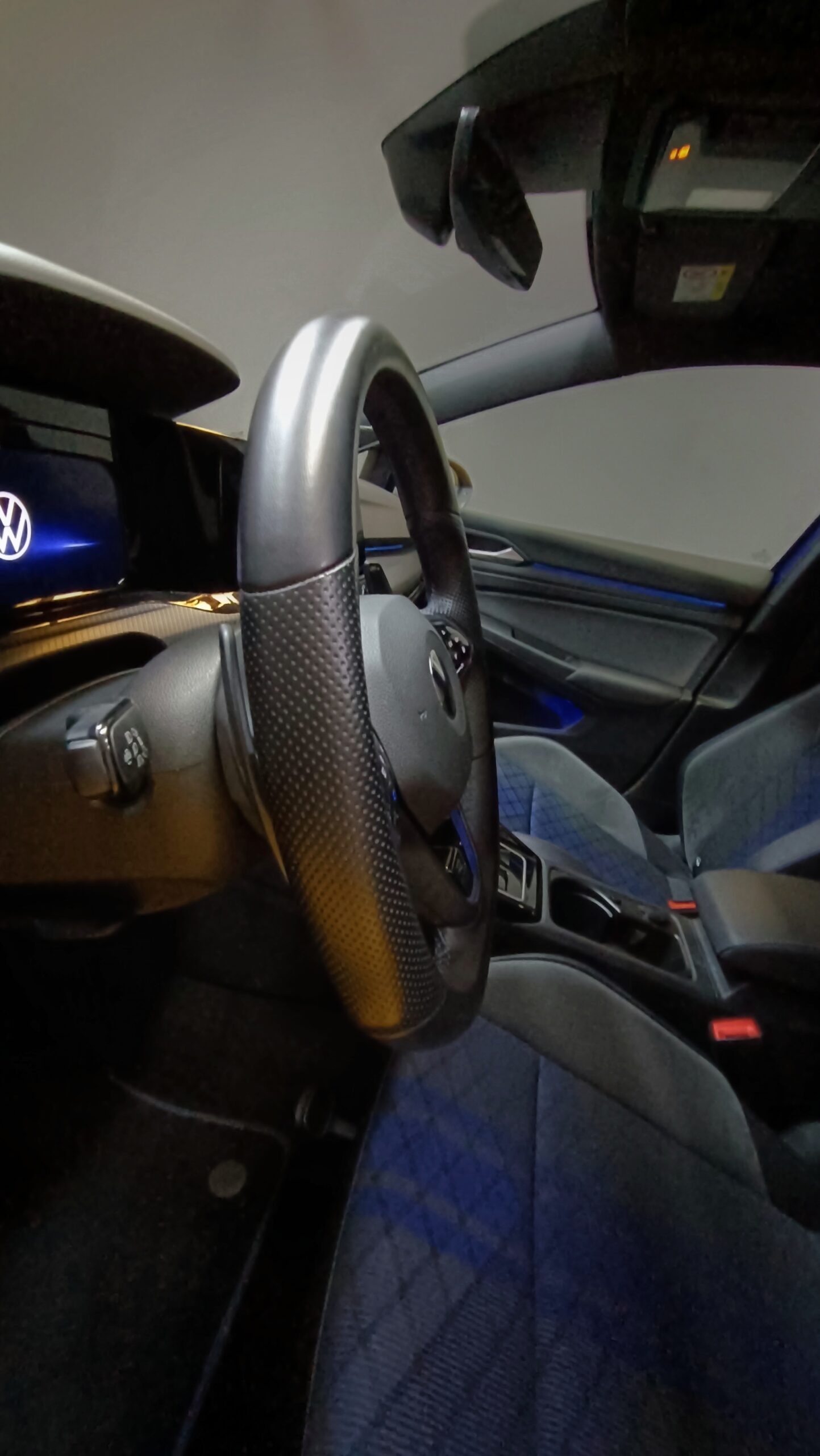 VW GOLF 8R 2.0 320CV
