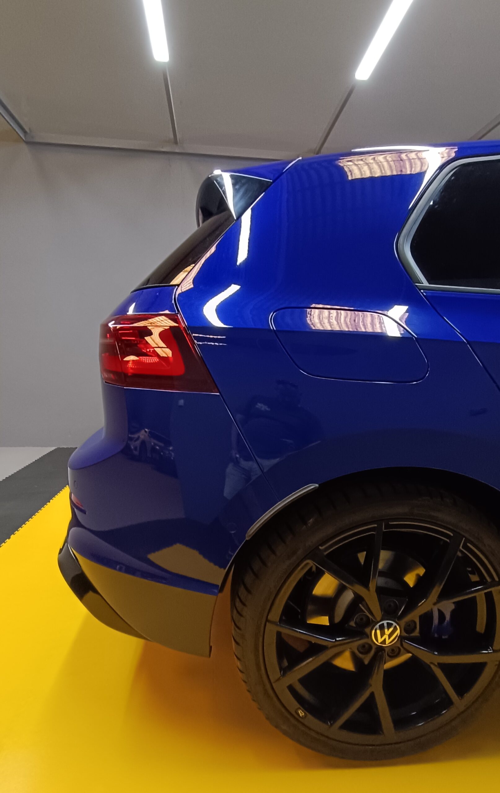 VW GOLF 8R 2.0 320CV