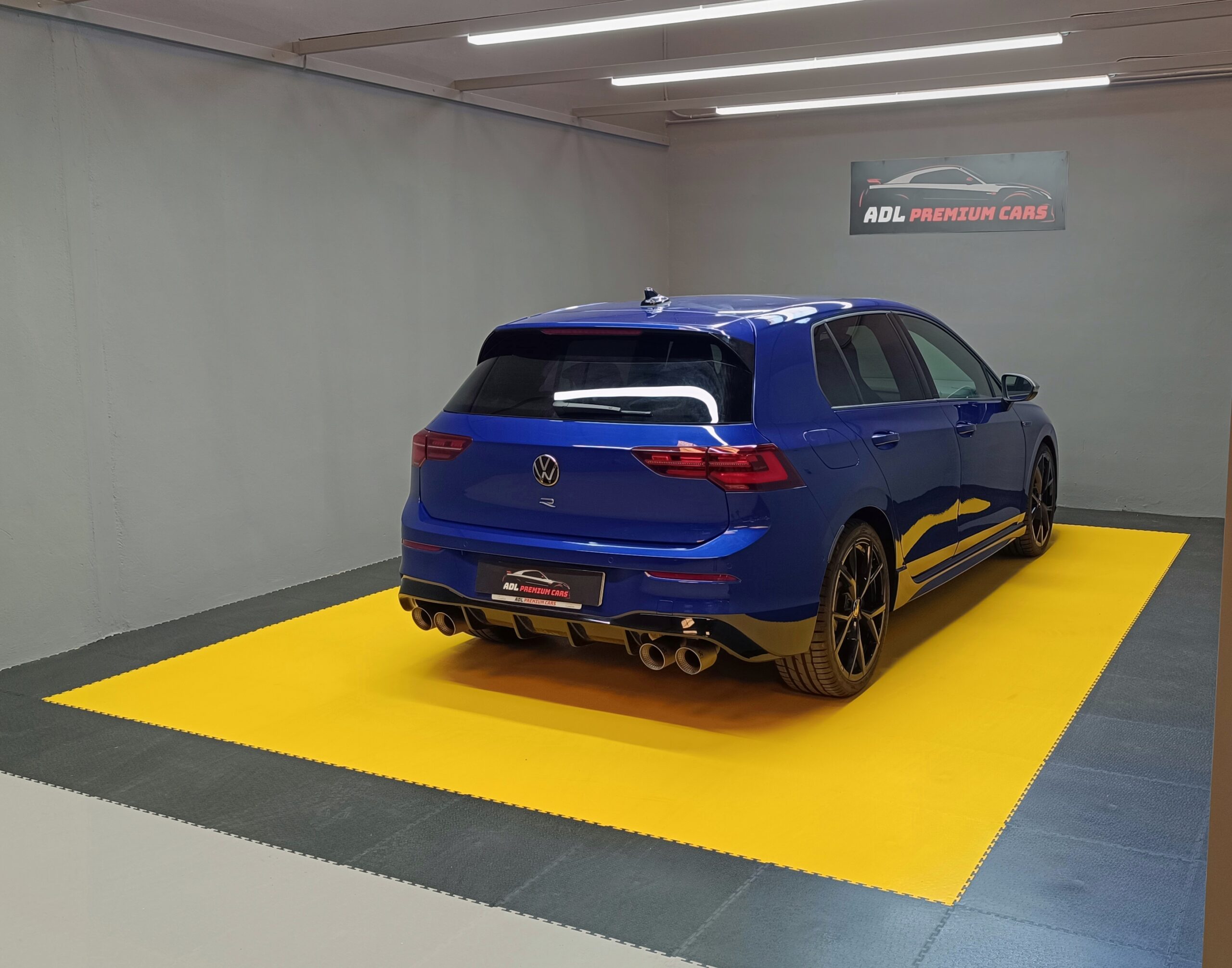 VW GOLF 8R 2.0 320CV