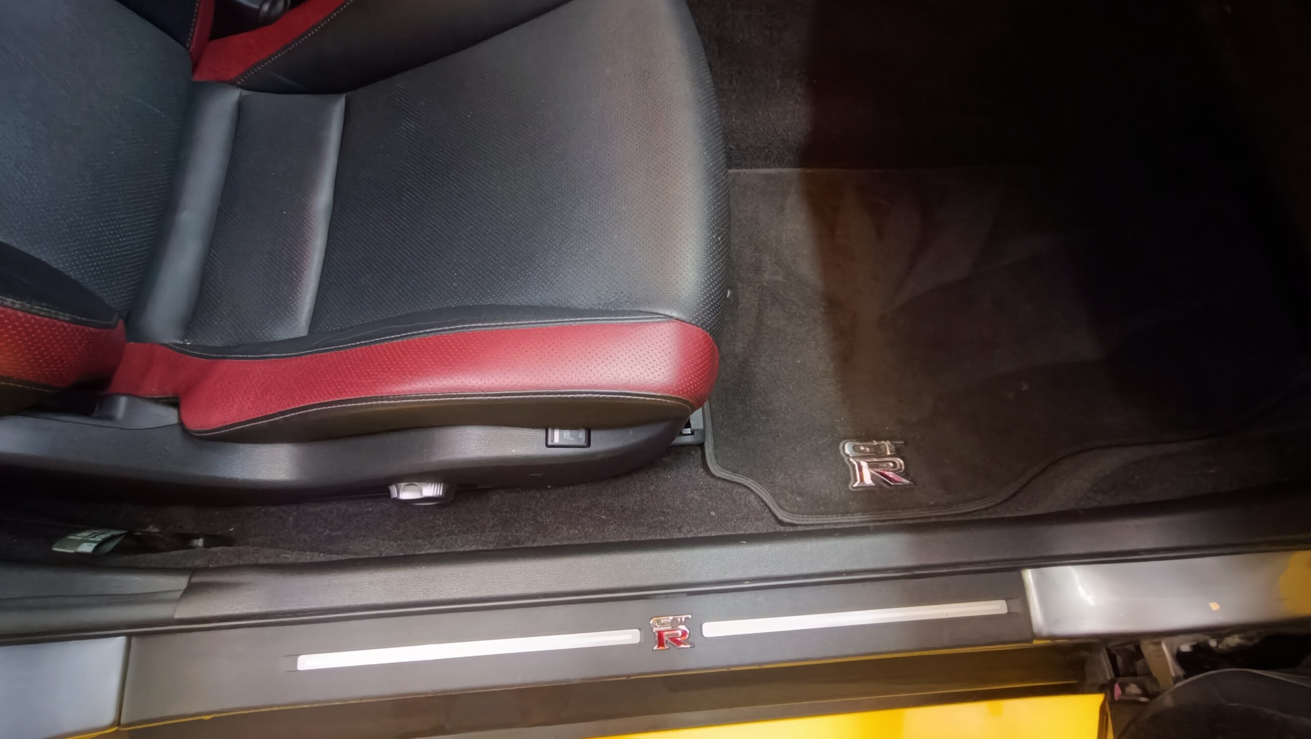 NISSAN GT-R 35 BLACK EDITION 530CV