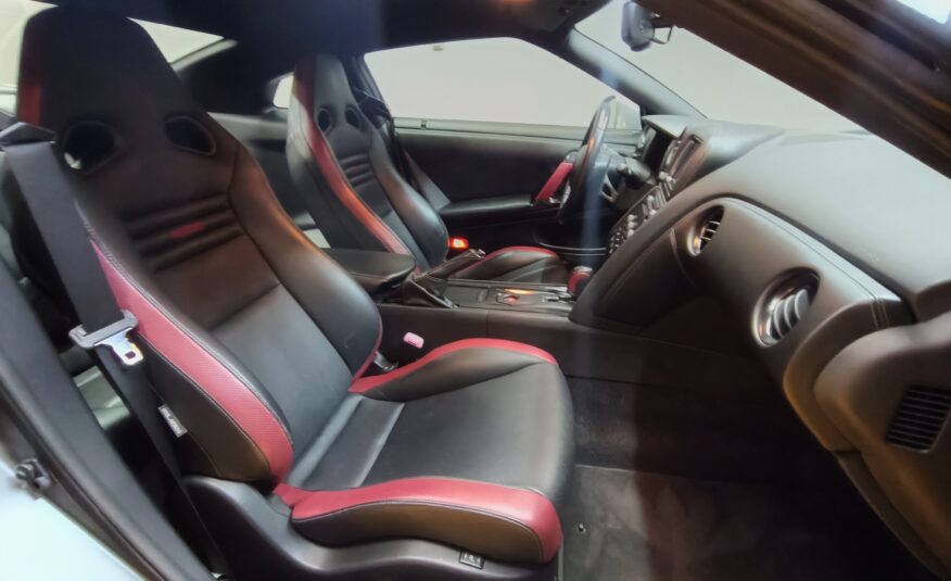 NISSAN GT-R 35 BLACK EDITION 530CV