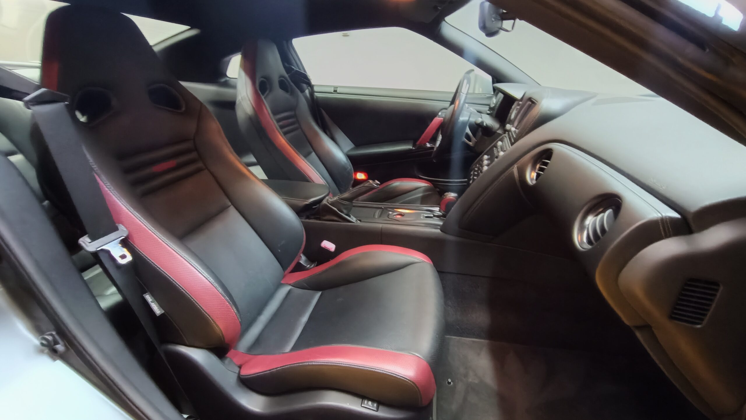 NISSAN GT-R 35 BLACK EDITION 530CV