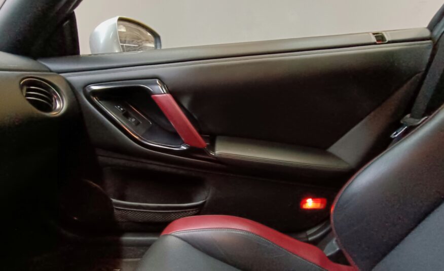 NISSAN GT-R 35 BLACK EDITION 530CV