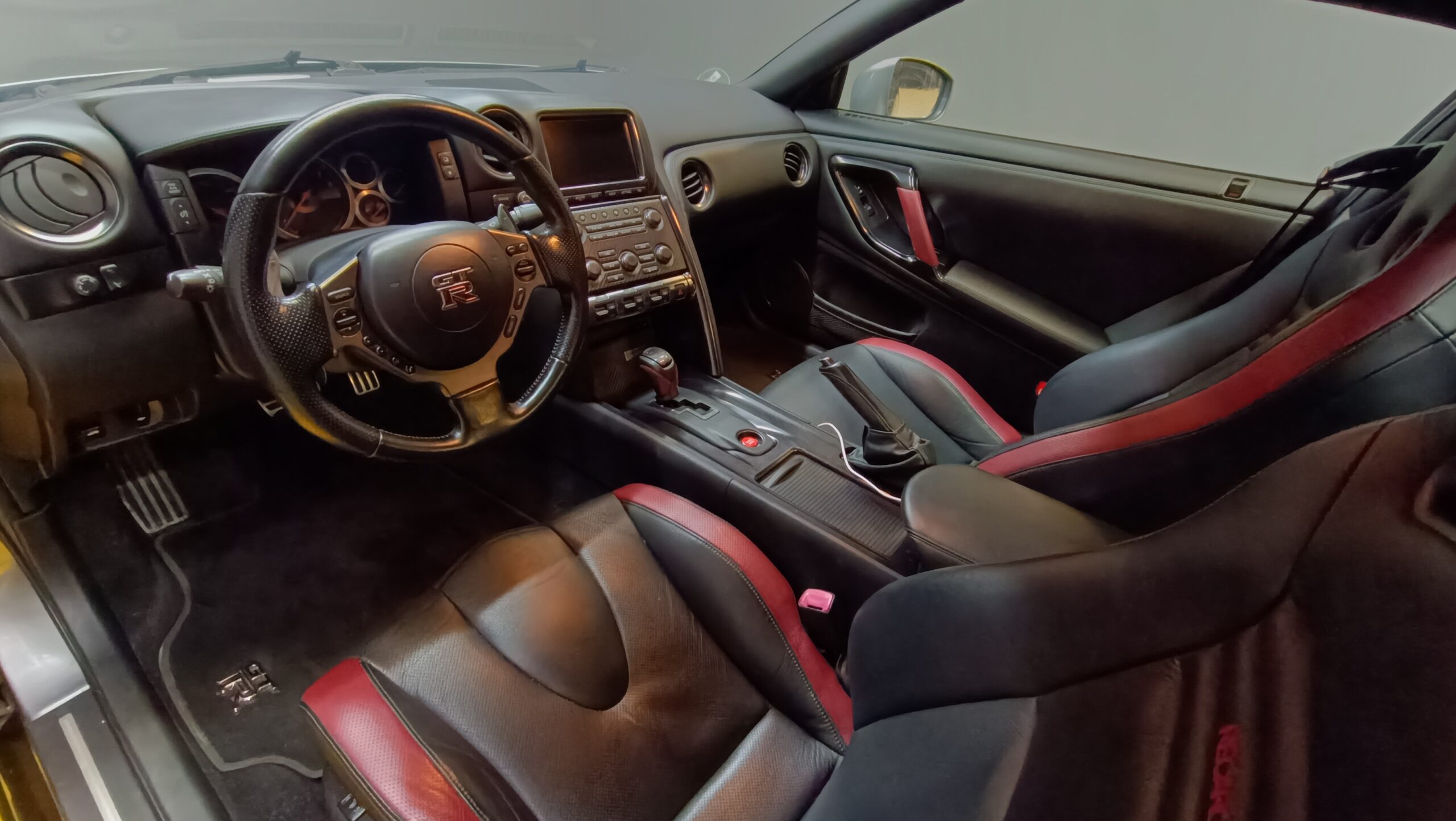 NISSAN GT-R 35 BLACK EDITION 530CV