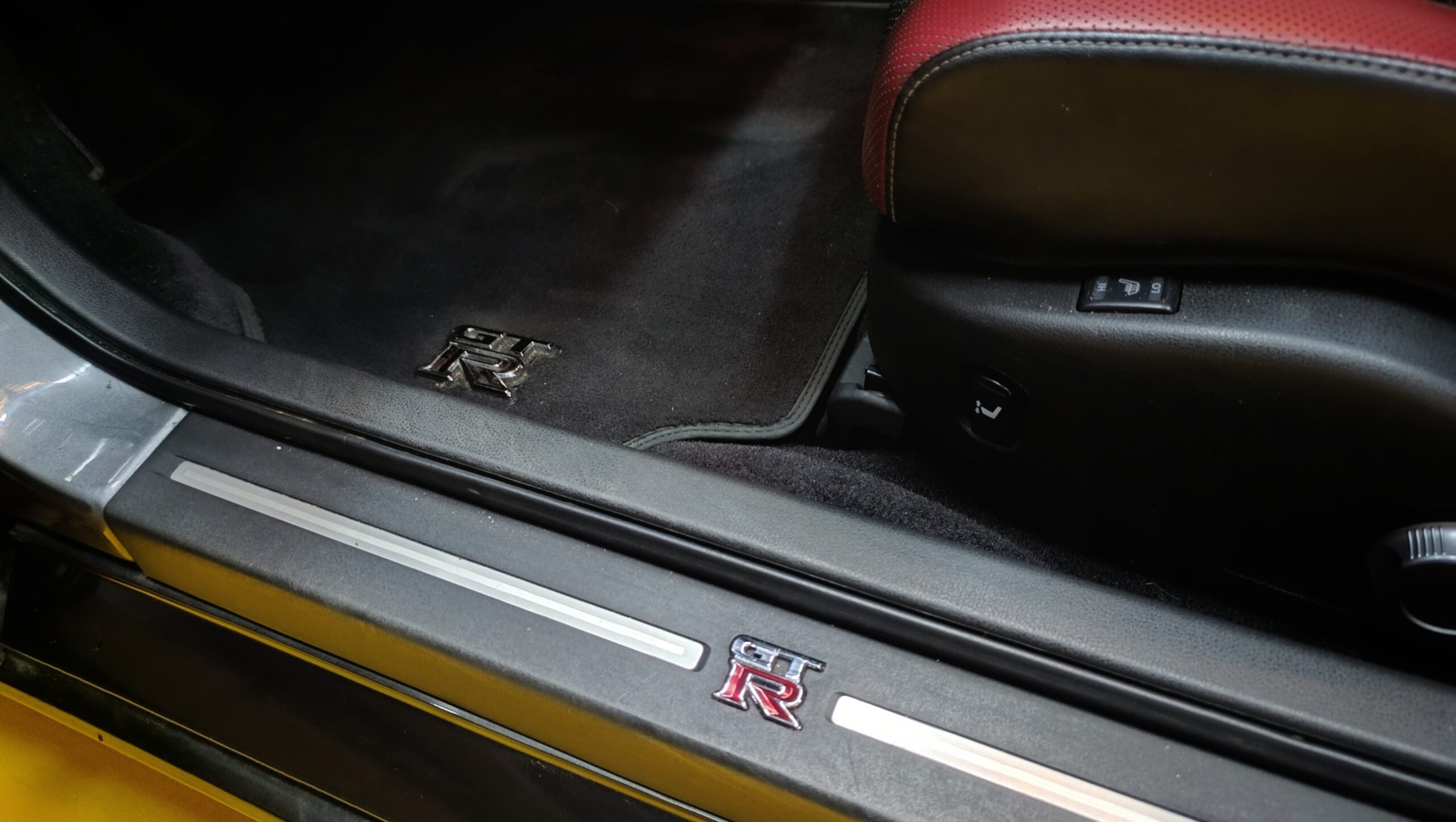 NISSAN GT-R 35 BLACK EDITION 530CV
