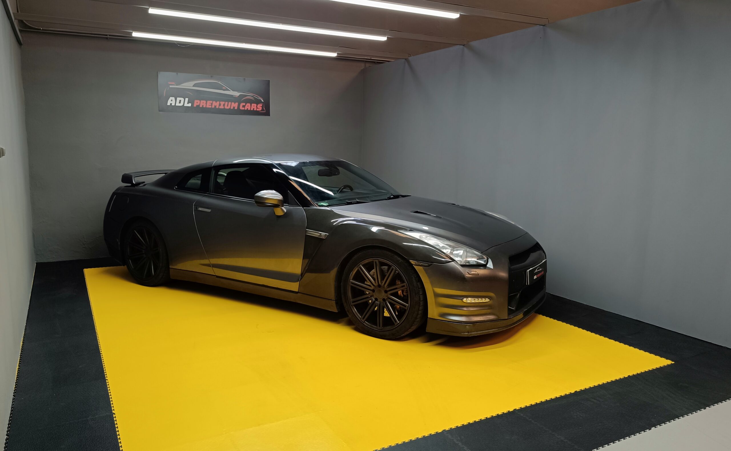 NISSAN GT-R 35 BLACK EDITION 530CV