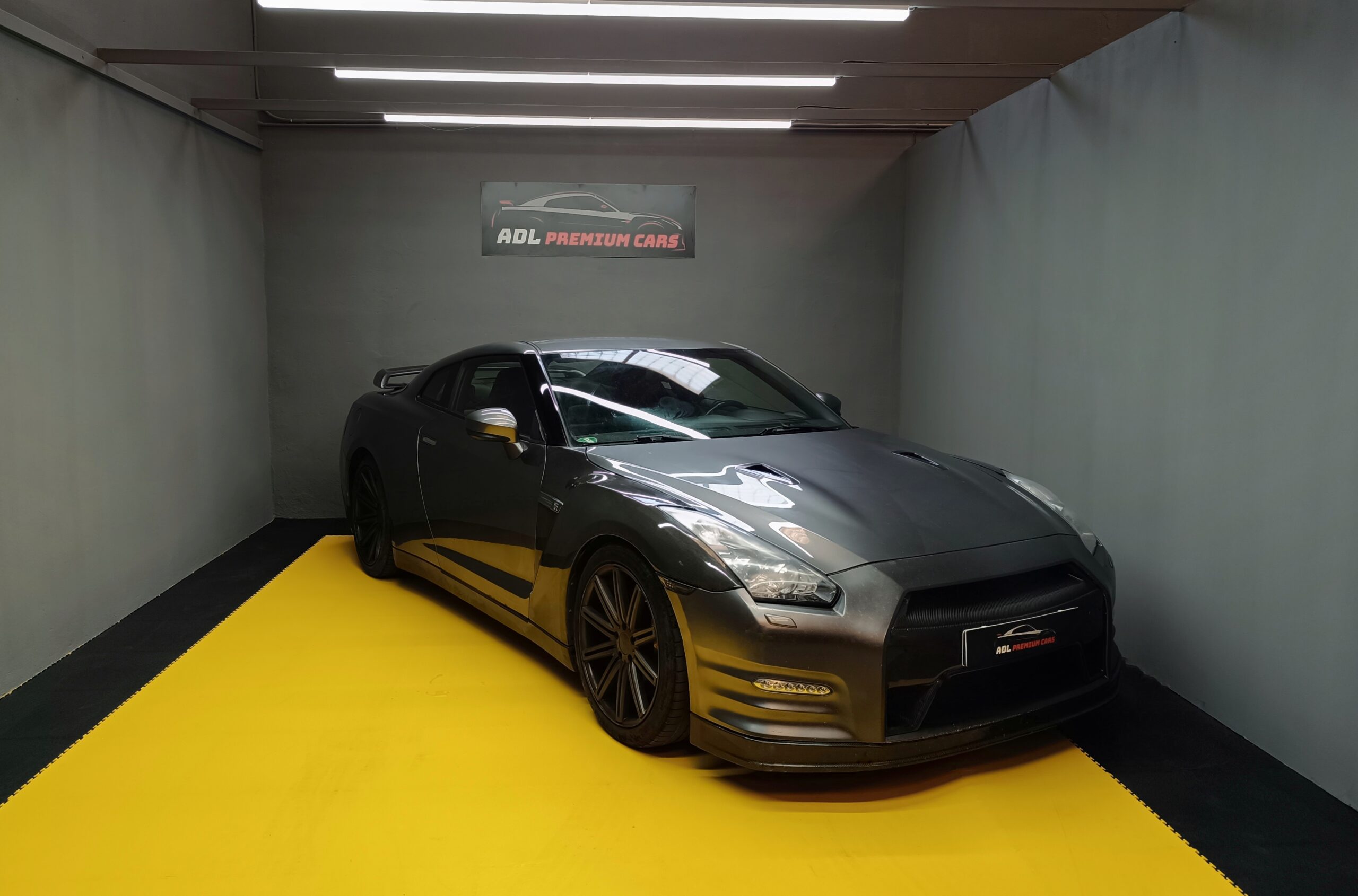 NISSAN GT-R 35 BLACK EDITION 530CV