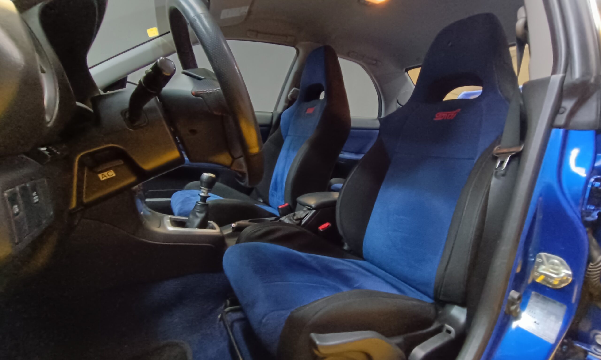 SUBARU IMPREZA STI ORIGINAL 2.5 280CV