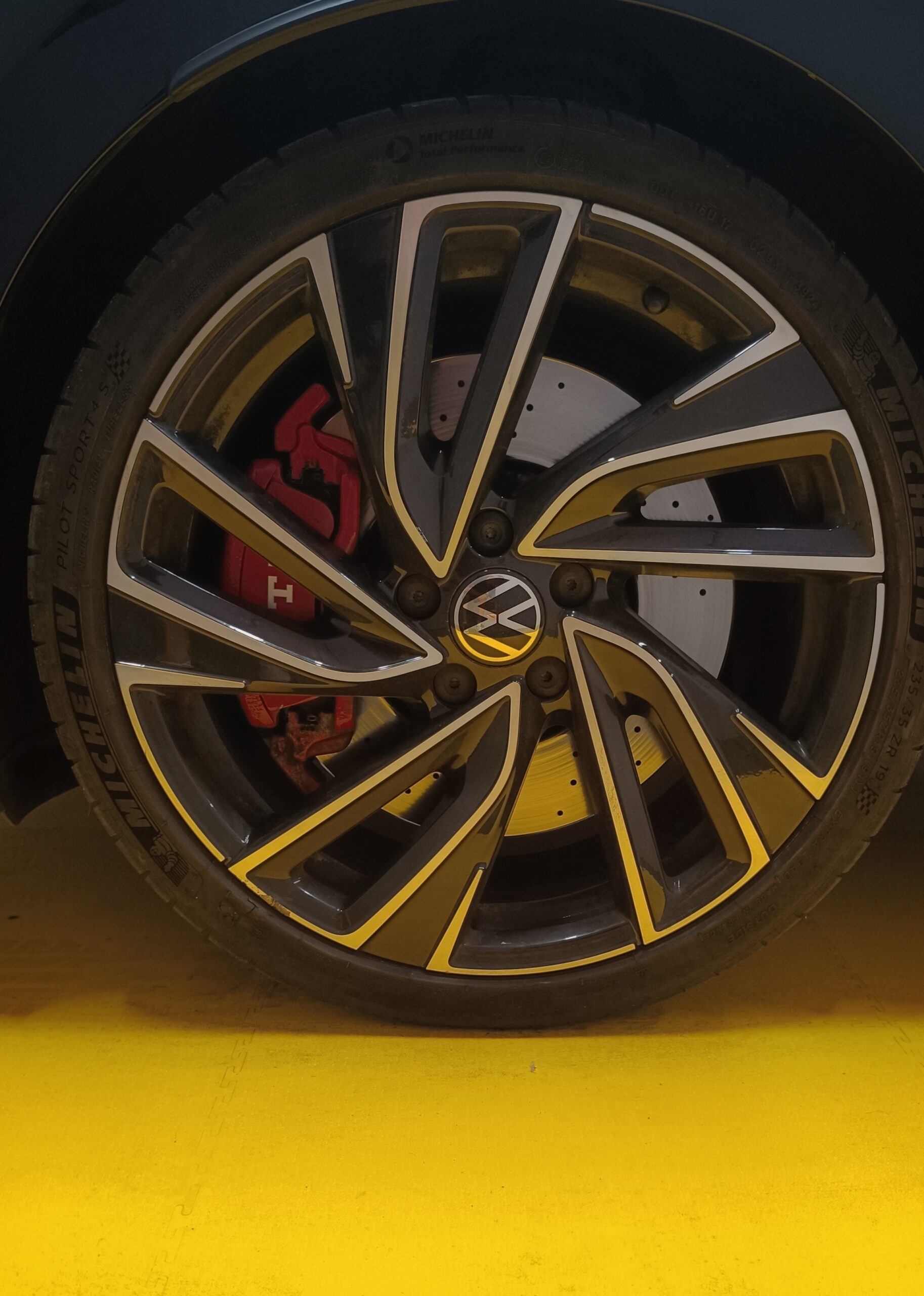 VW GOLF GTI CLUBSPORT MK8 300CV