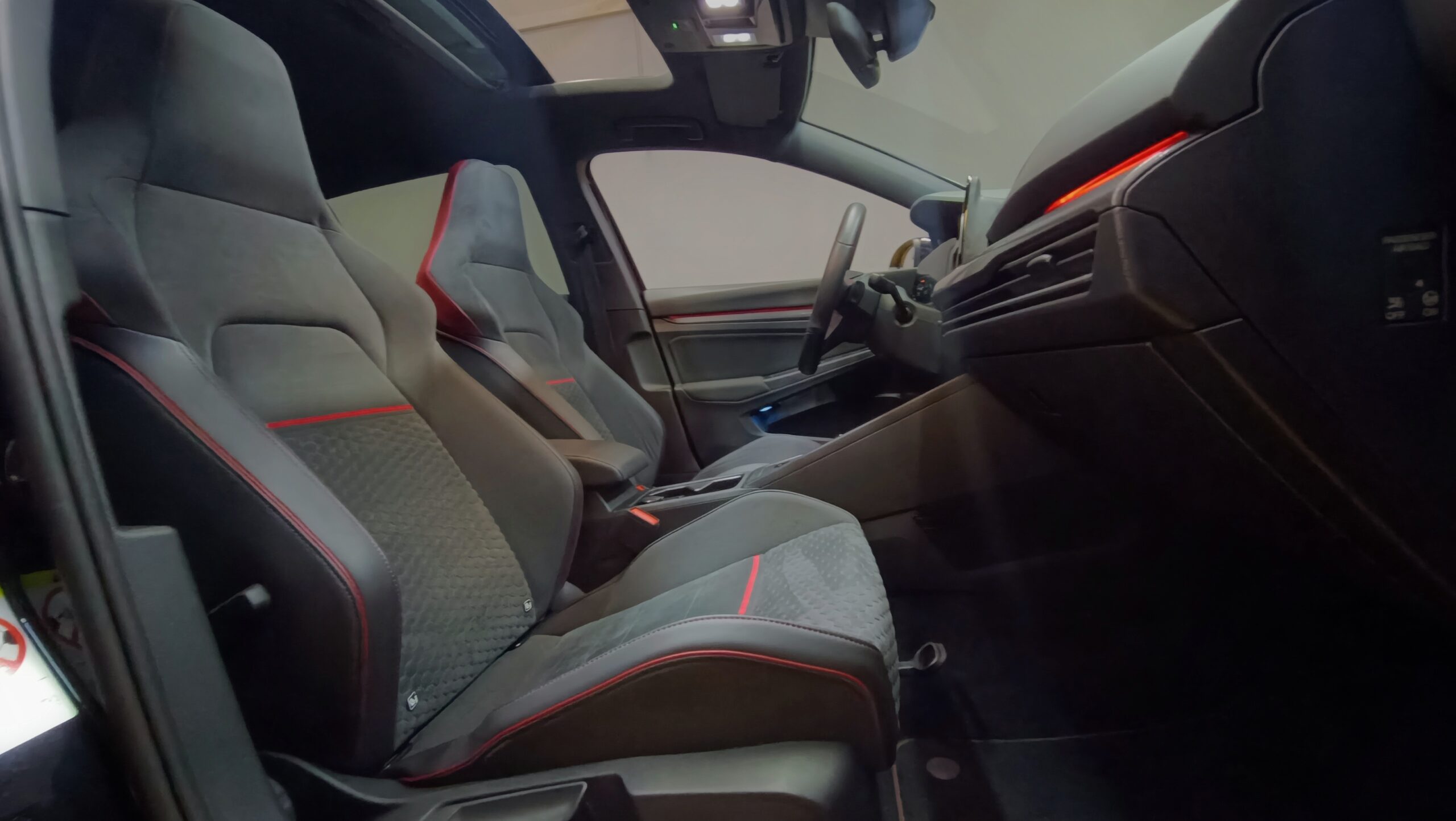 VW GOLF GTI CLUBSPORT MK8 300CV