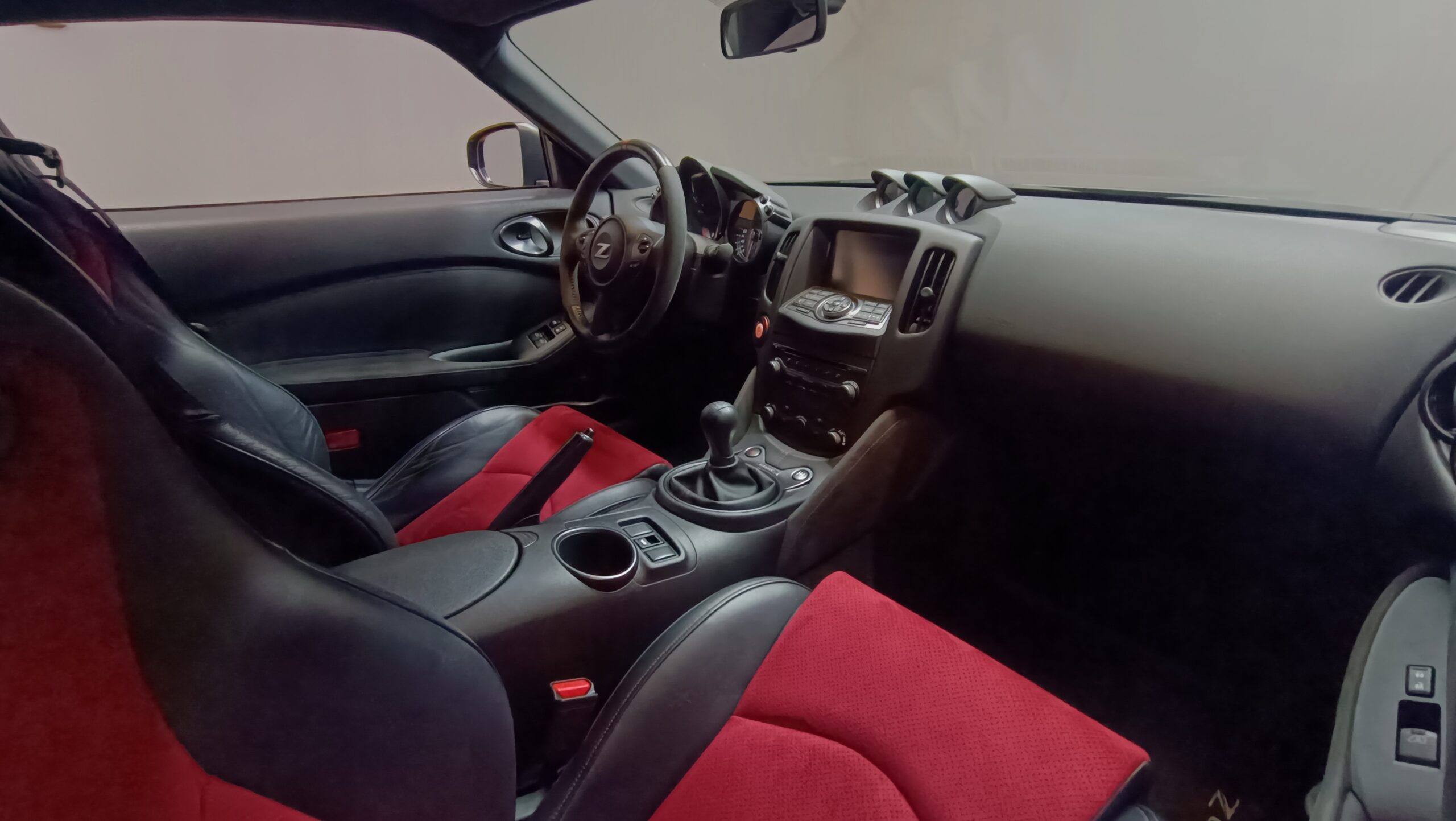 NISSAN 370Z NISMO 3.7 V6 344CV