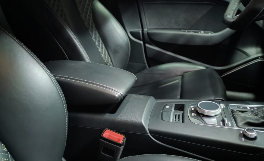 AUDI RS3 SEDAN DAZA 2.5 400CV