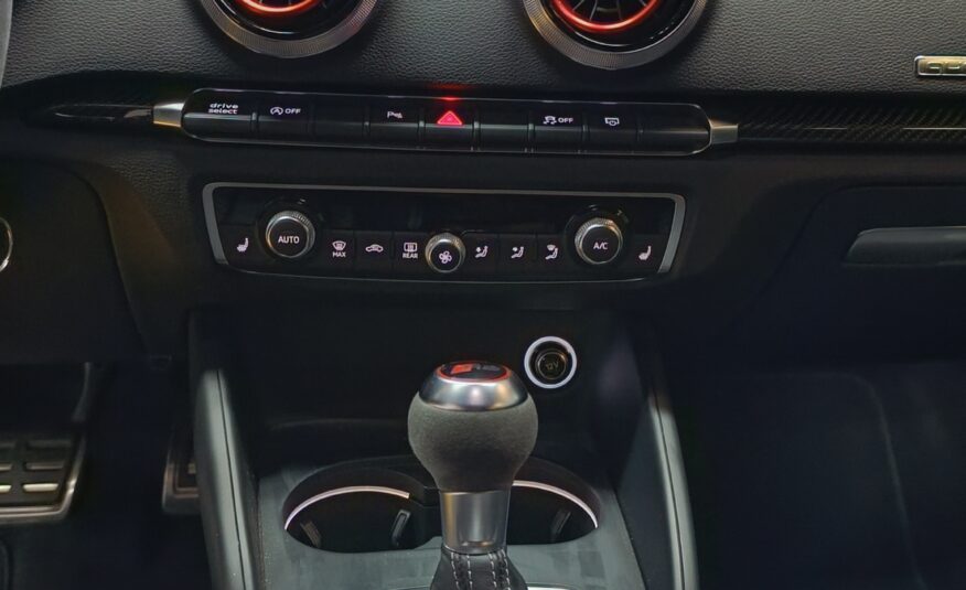 AUDI RS3 SEDAN DAZA 2.5 400CV
