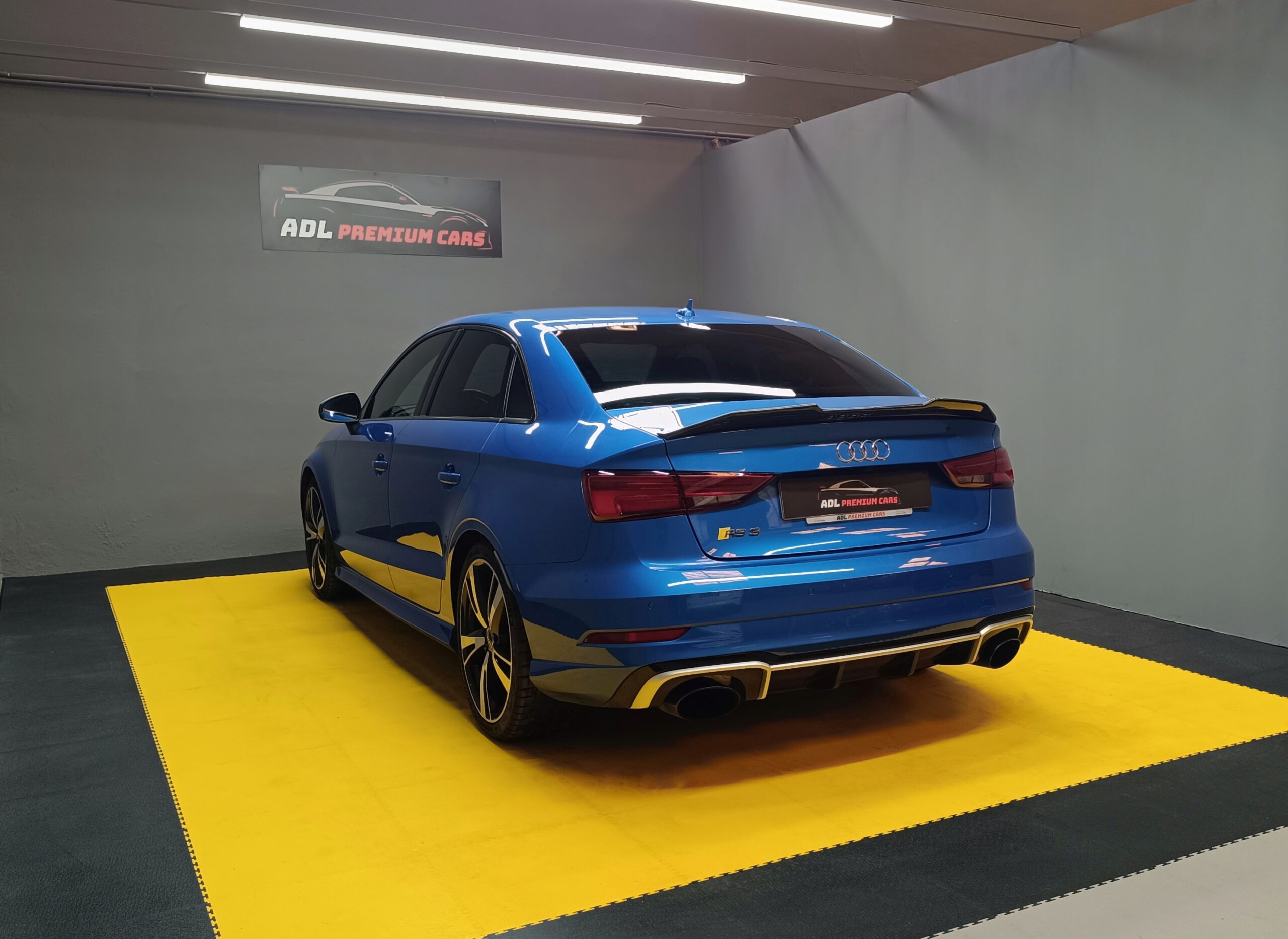AUDI RS3 SEDAN DAZA 2.5 400CV