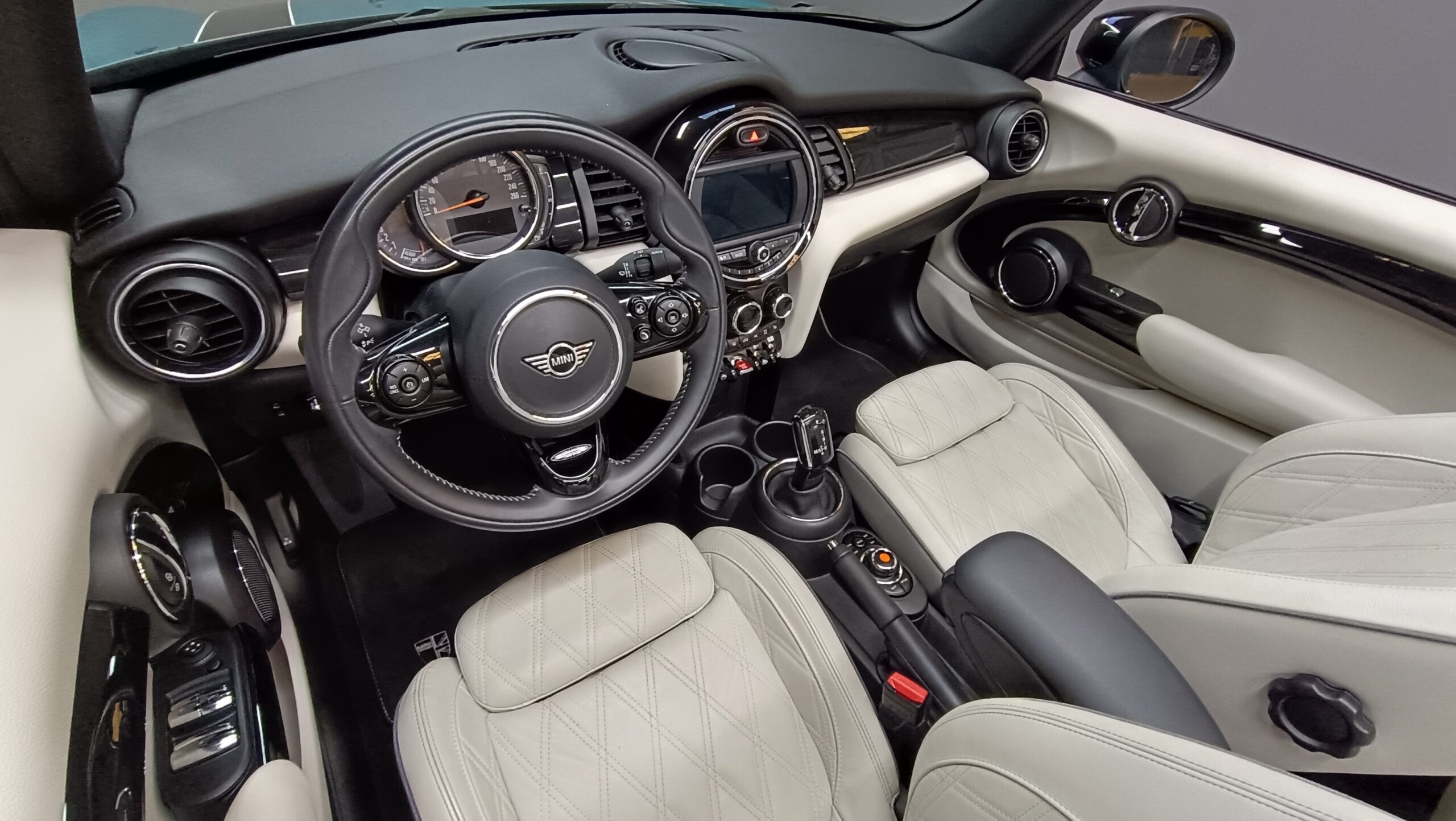 MINI CABRIO COOPER 1.5 136CV