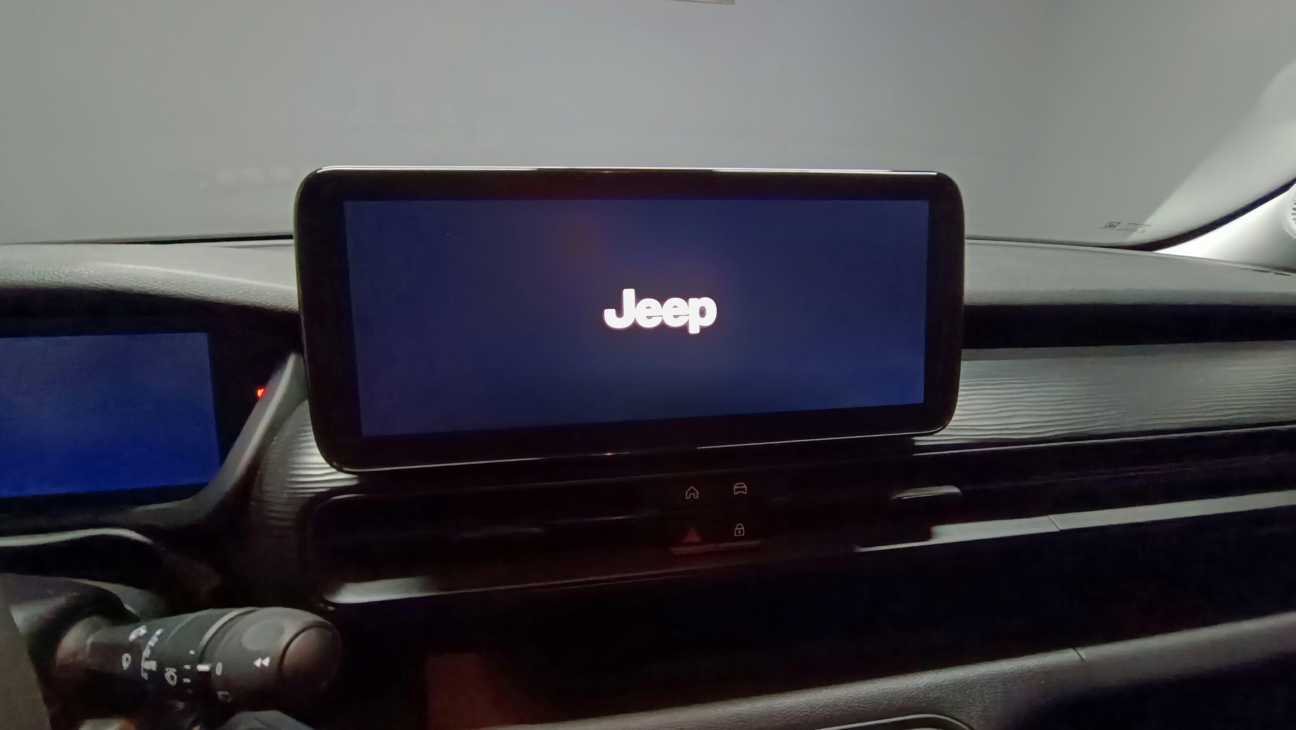 JEEP AVENGER LONGITUDE  1.2 100CV