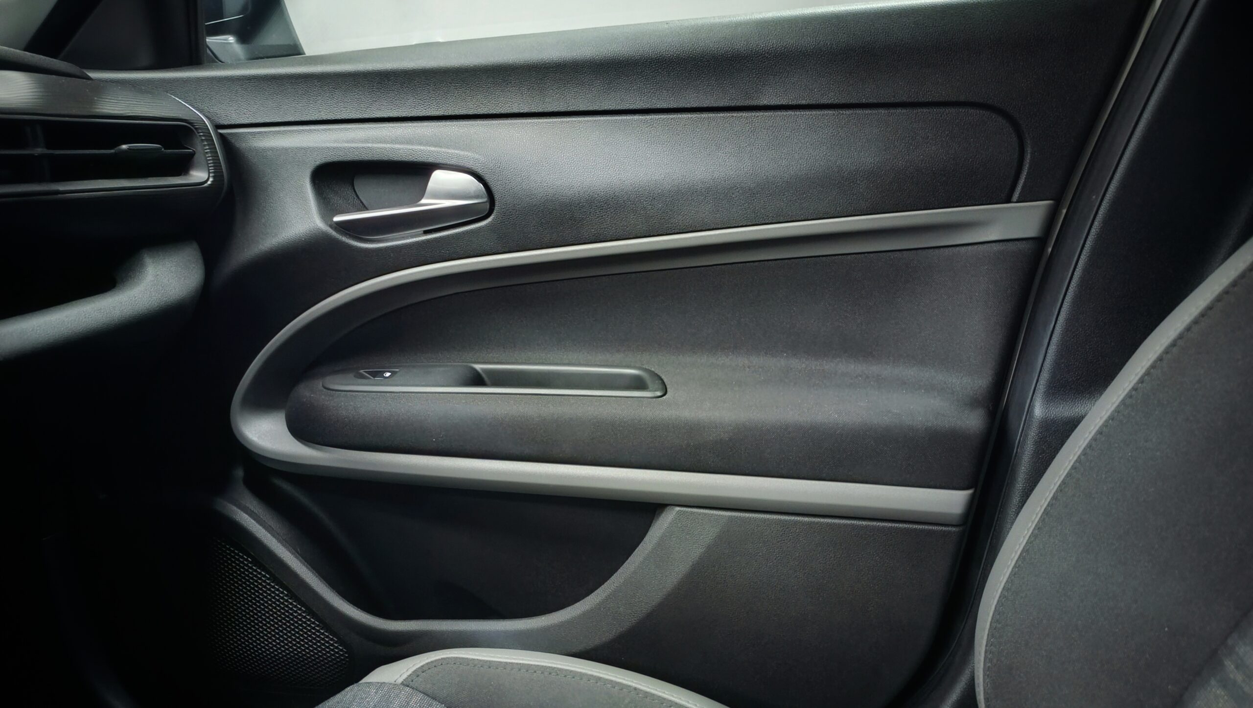 JEEP AVENGER LONGITUDE  1.2 100CV