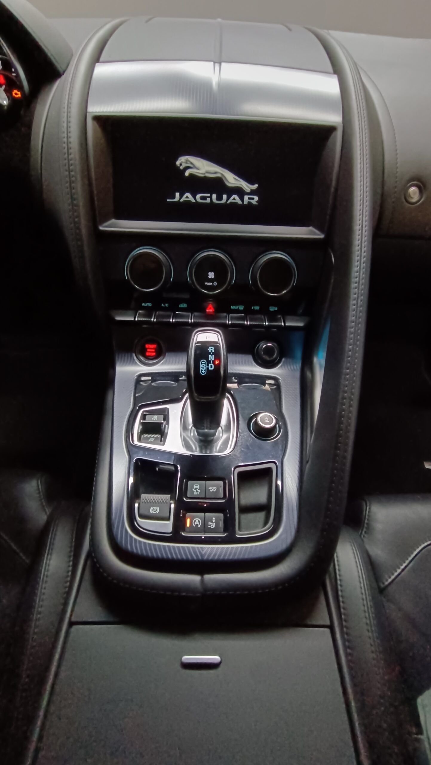 JAGUAR F-TYPE  2.0 300CV