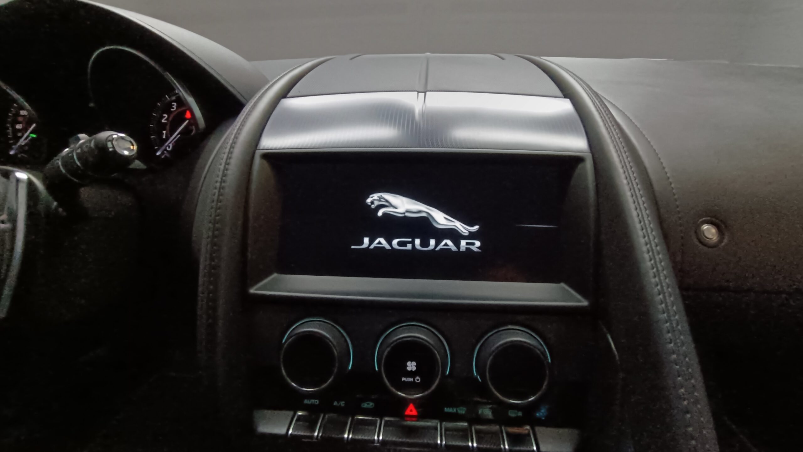 JAGUAR F-TYPE  2.0 300CV