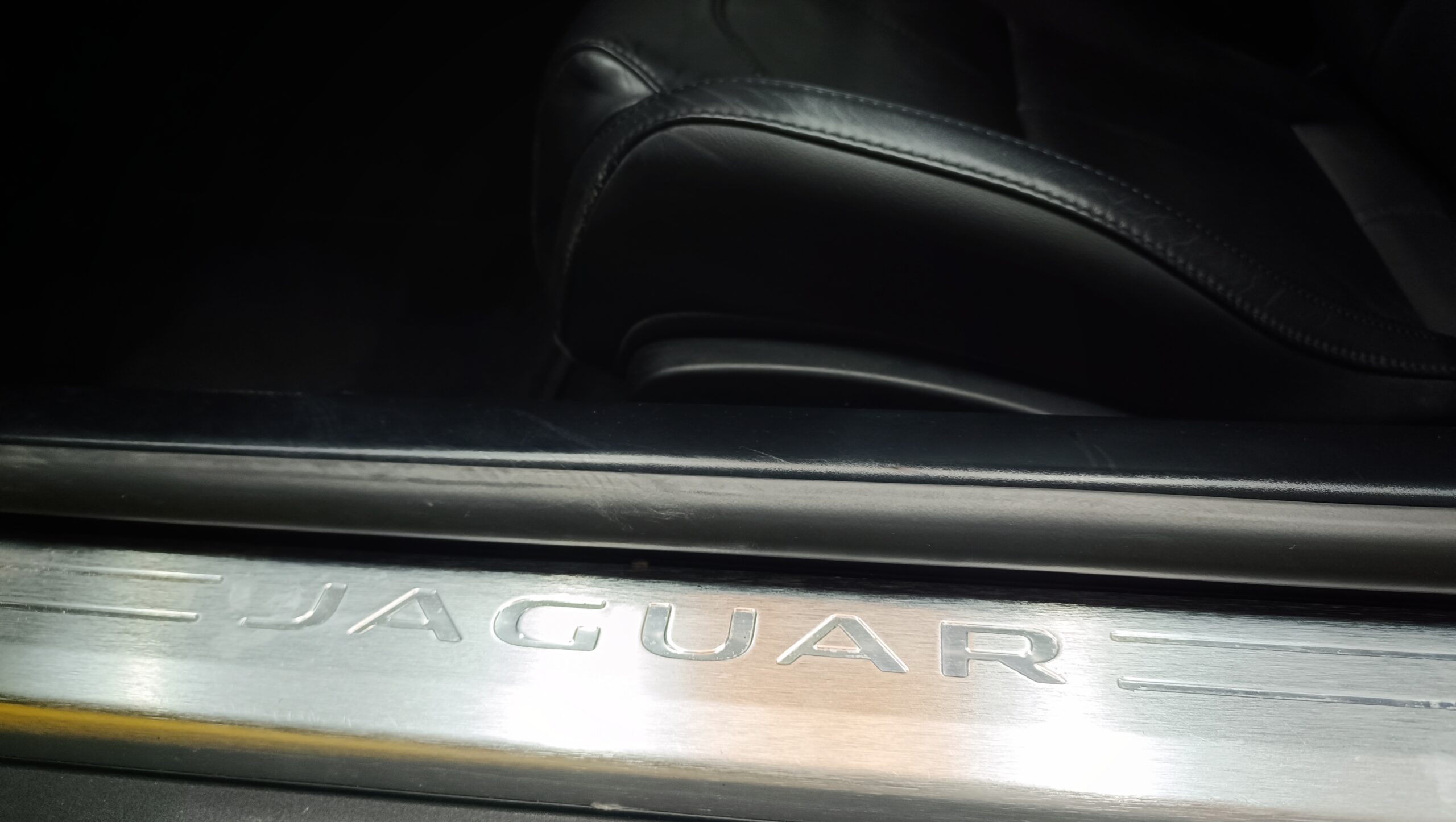JAGUAR F-TYPE  2.0 300CV