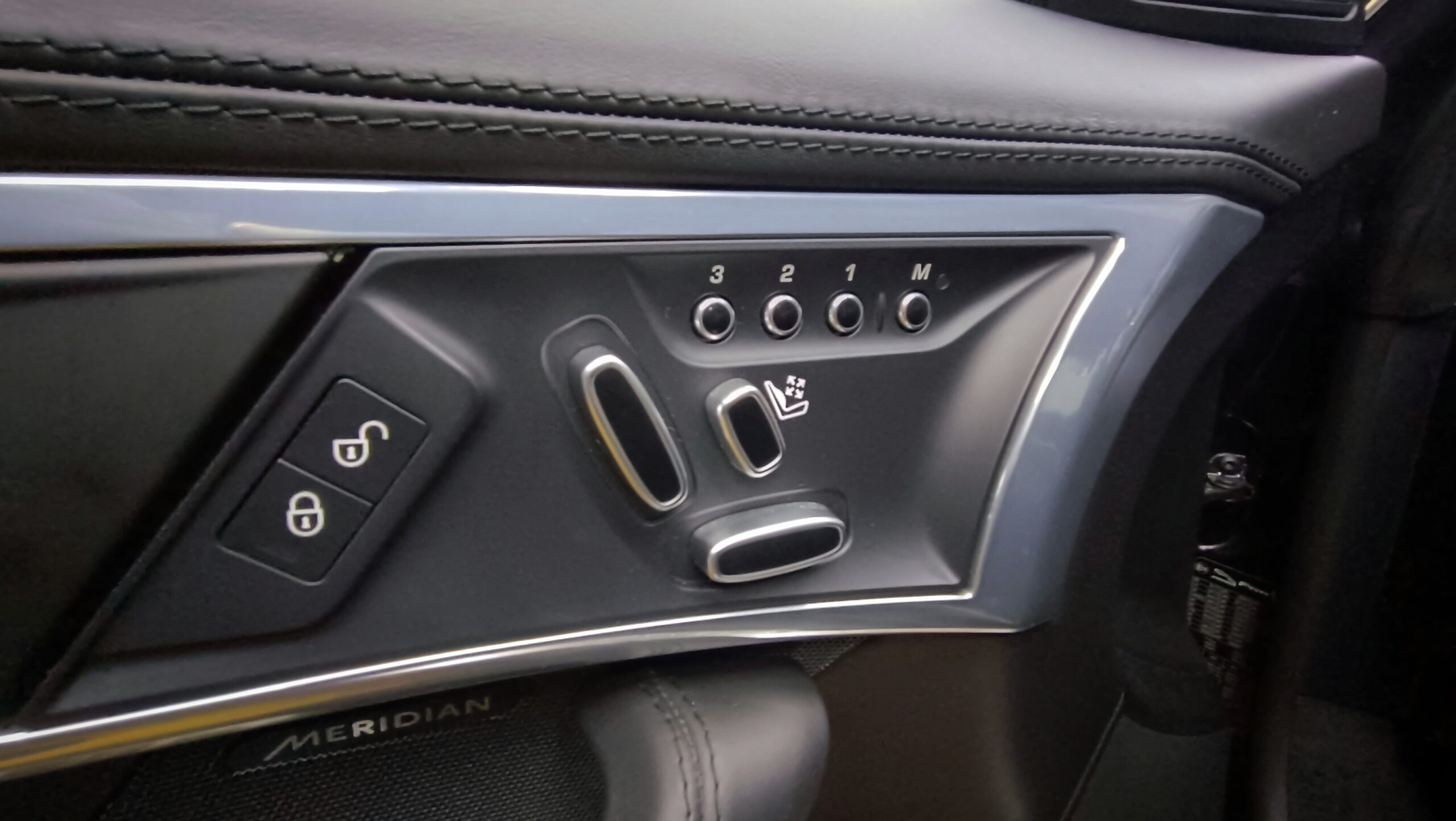 JAGUAR F-TYPE  2.0 300CV
