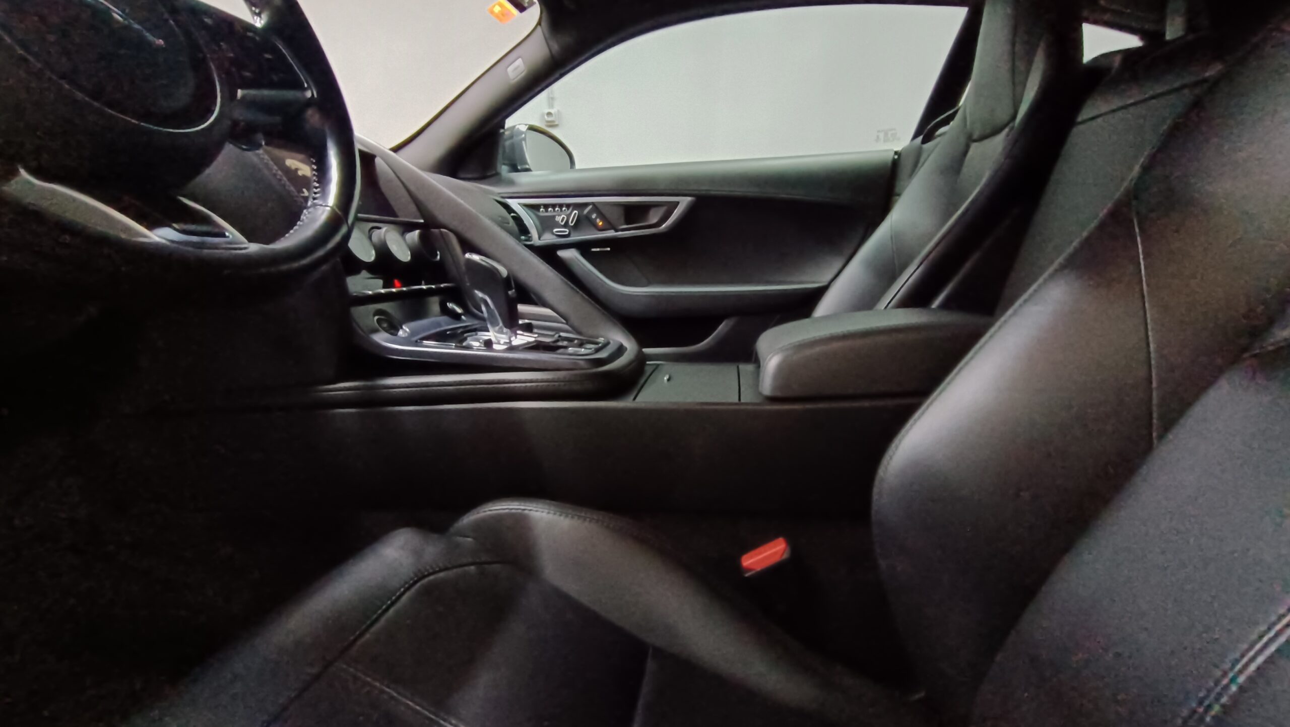 JAGUAR F-TYPE  2.0 300CV