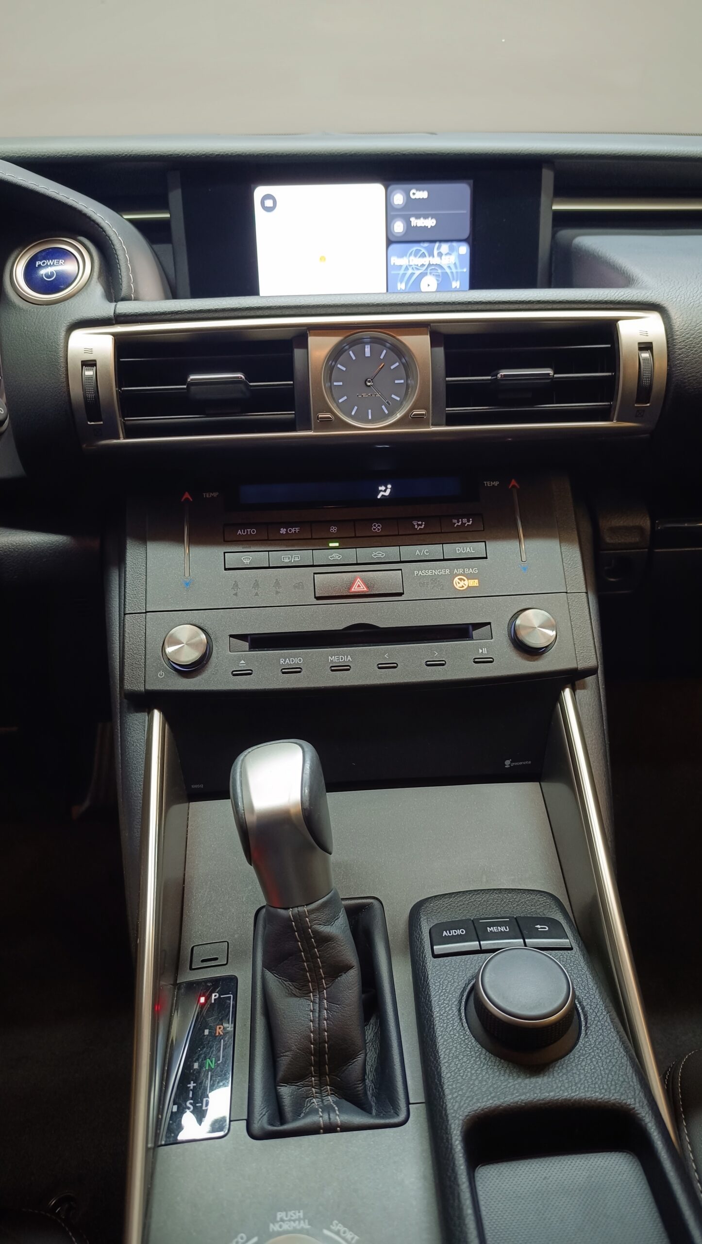 LEXUS IS300h EXECUTIVE 2.5 HIBRID 223CV