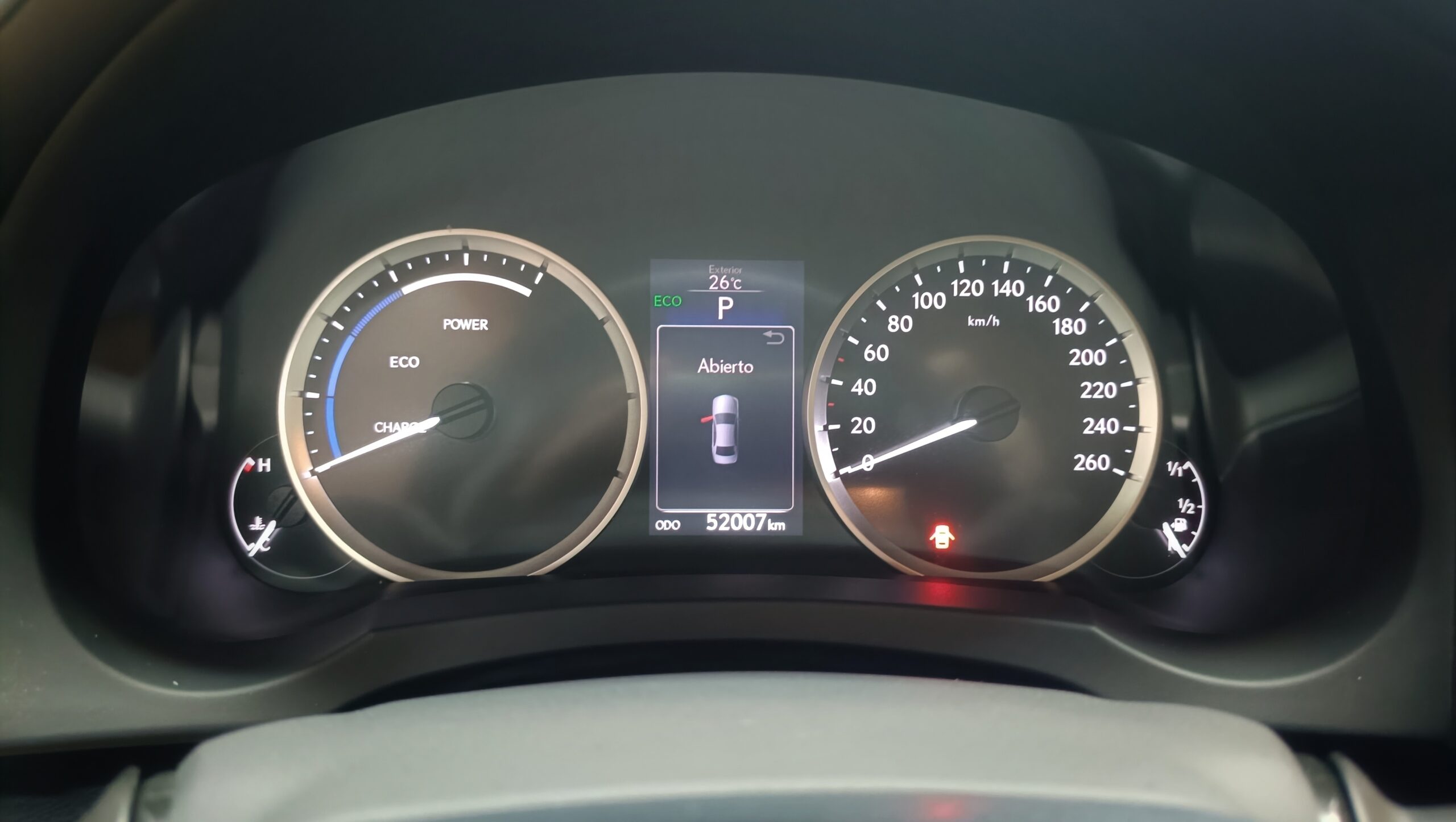 LEXUS IS300h EXECUTIVE 2.5 HIBRID 223CV