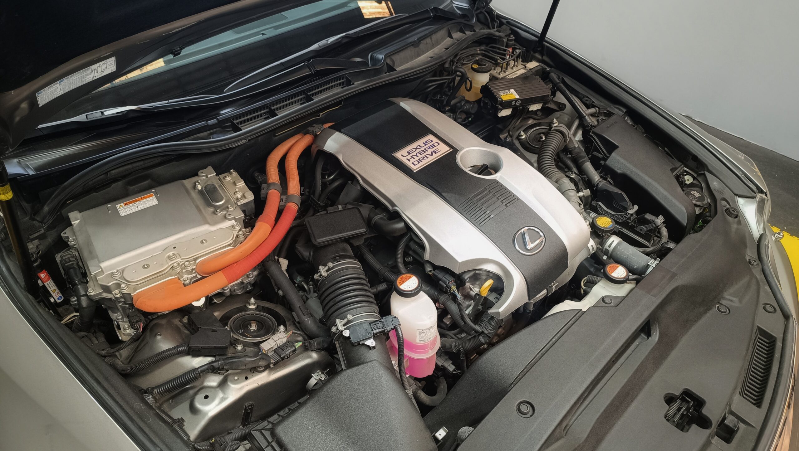 LEXUS IS300h EXECUTIVE 2.5 HIBRID 223CV