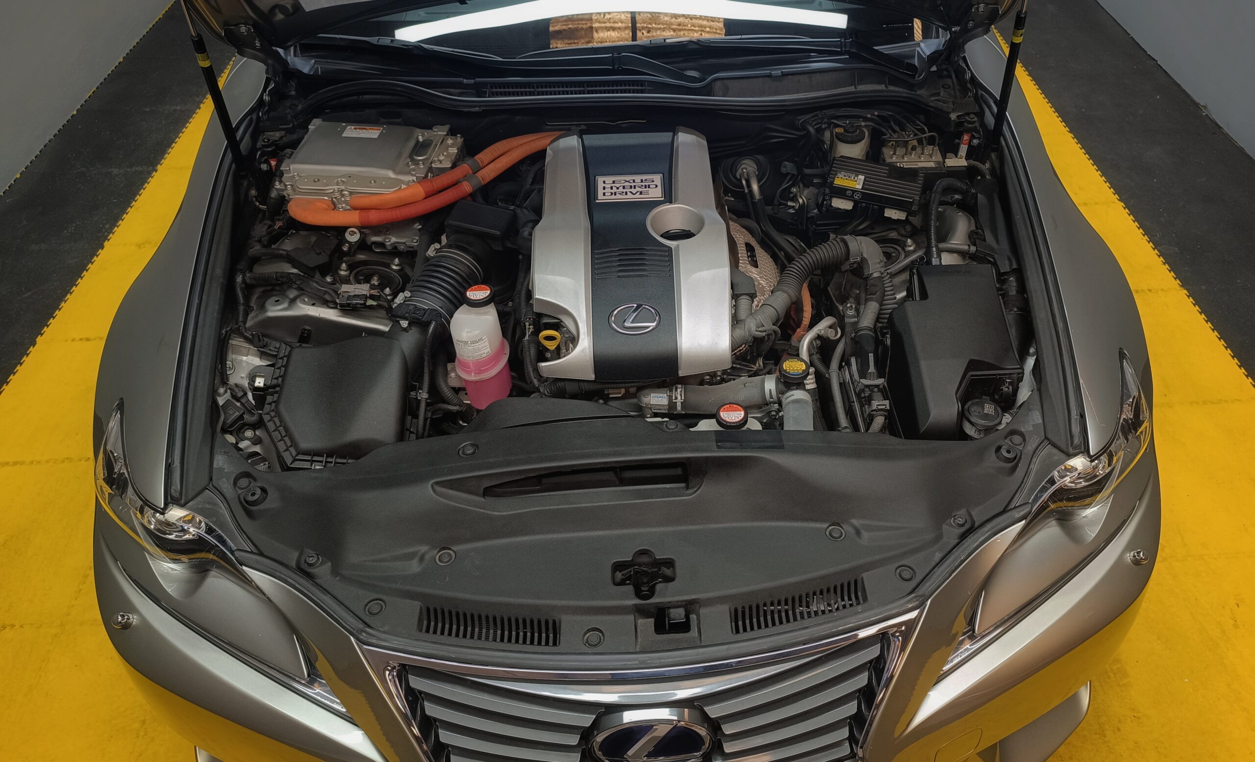 LEXUS IS300h EXECUTIVE 2.5 HIBRID 223CV