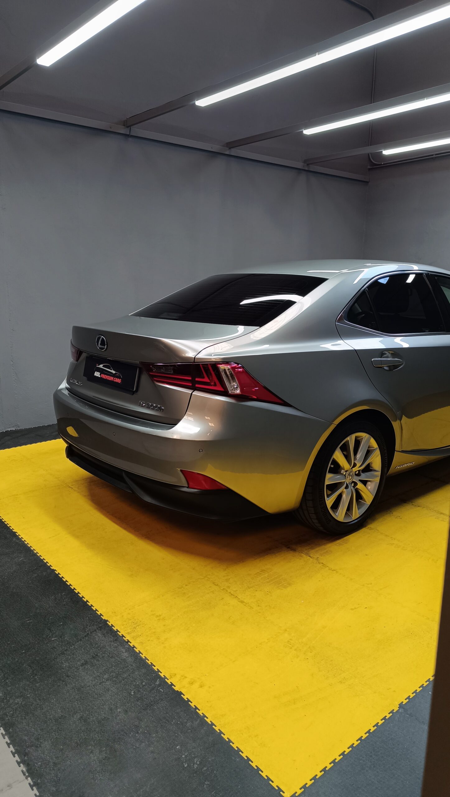 LEXUS IS300h EXECUTIVE 2.5 HIBRID 223CV