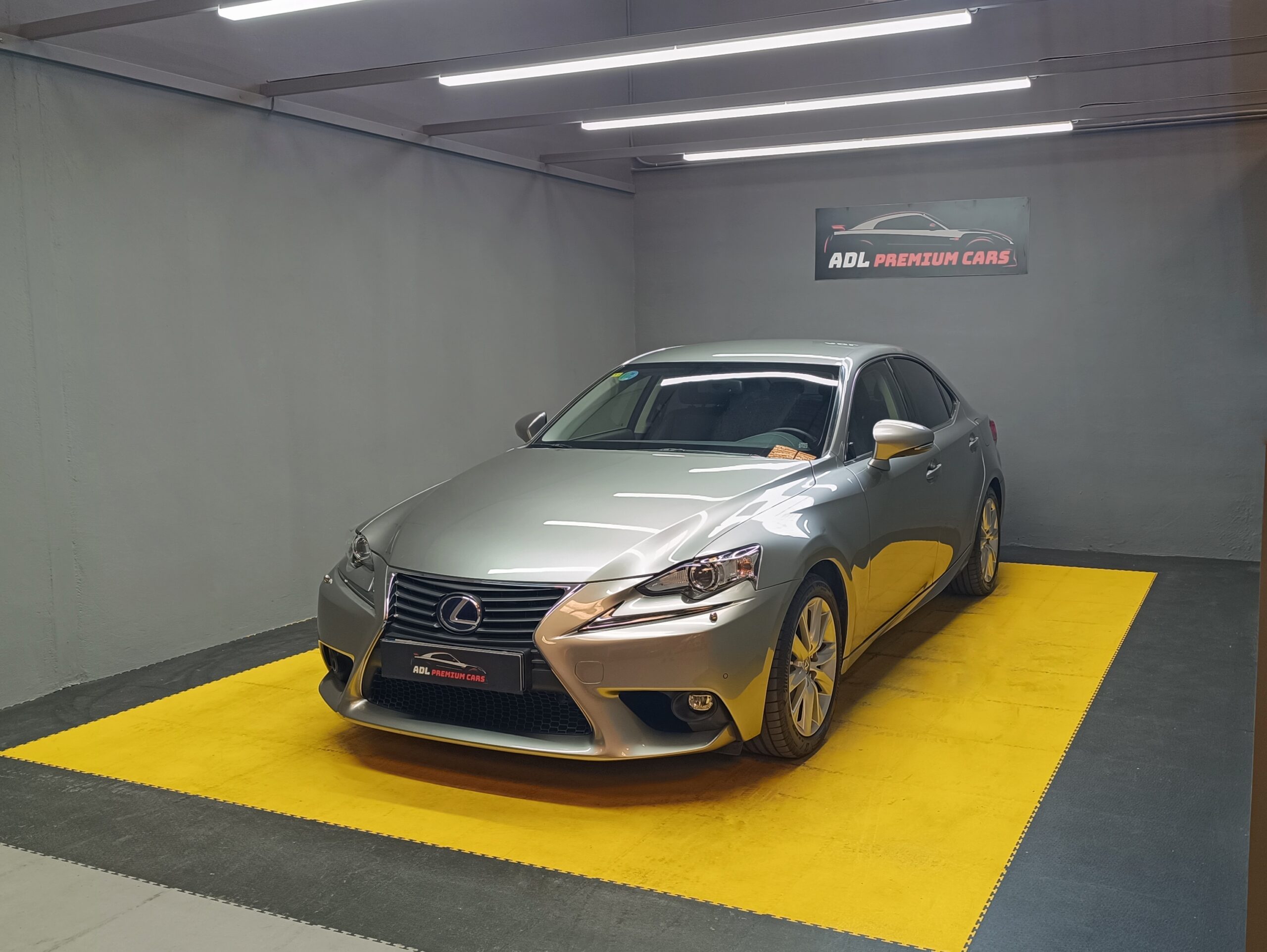 LEXUS IS300h EXECUTIVE 2.5 HIBRID 223CV